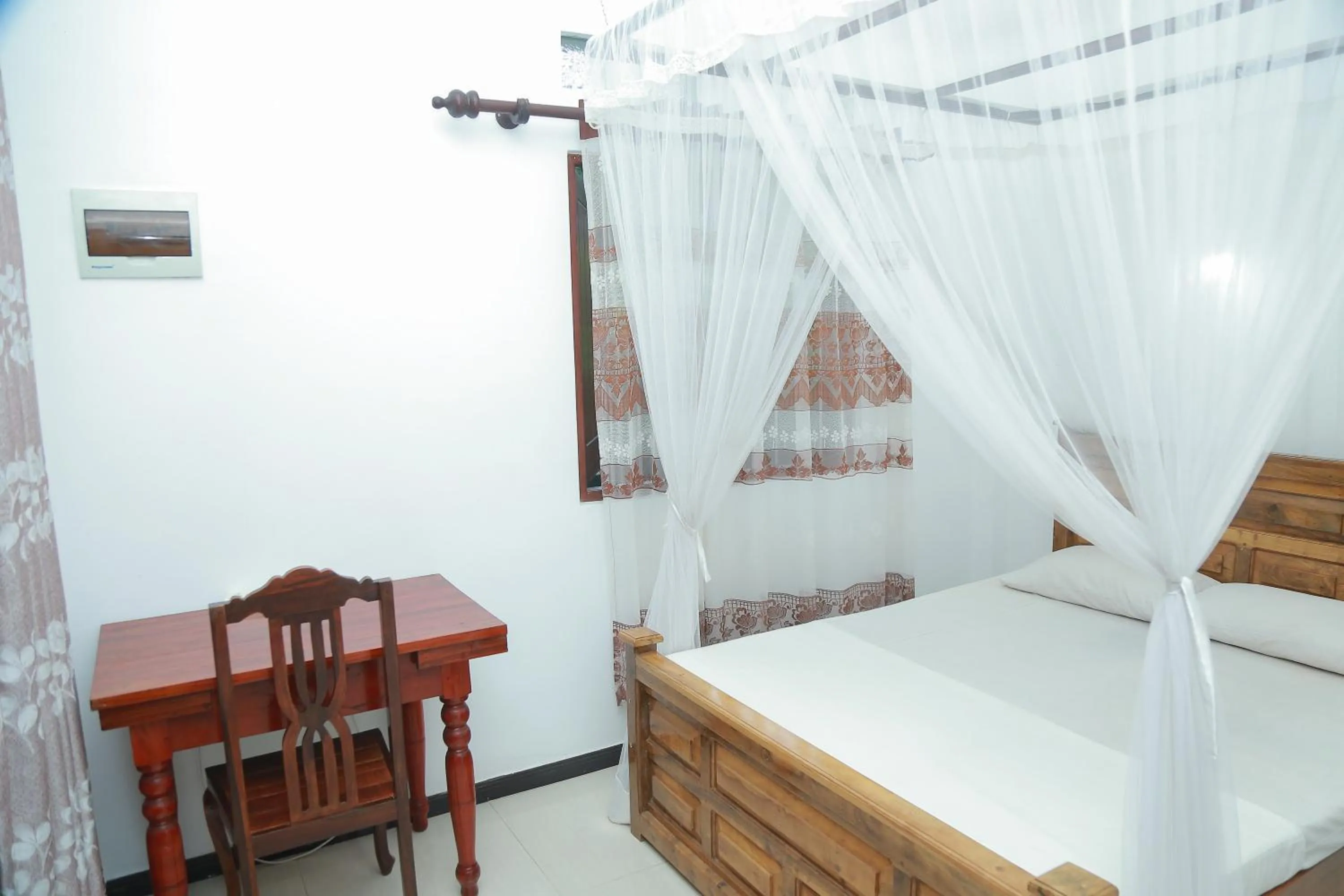Bedroom, Bed in Ananda Villa Bentota