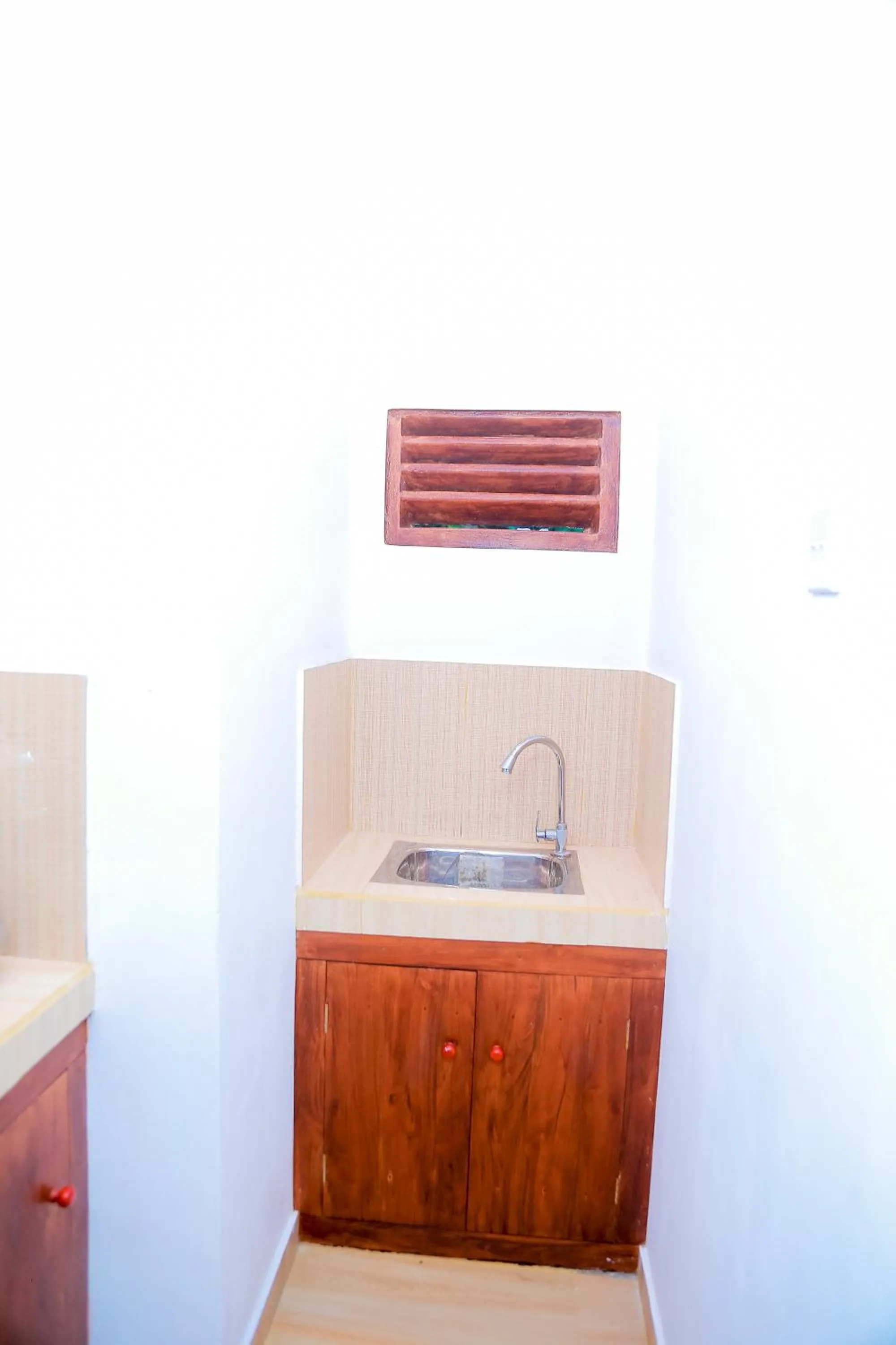Kitchen or kitchenette in Ananda Villa Bentota
