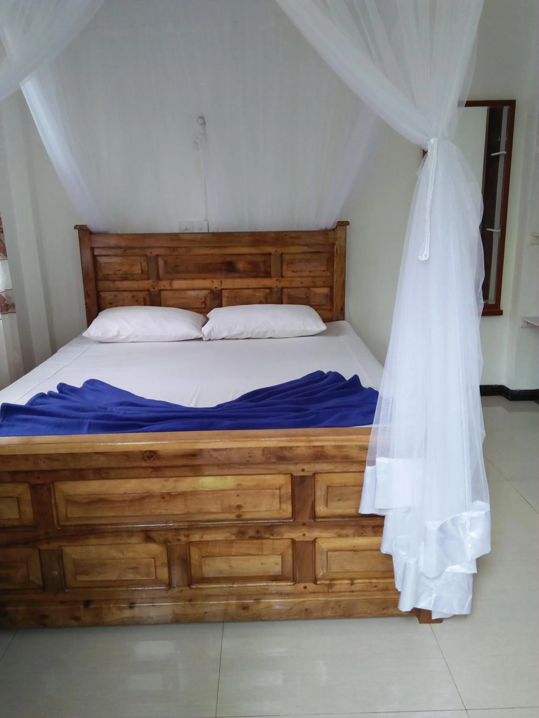 Bedroom, Bed in Ananda Villa Bentota