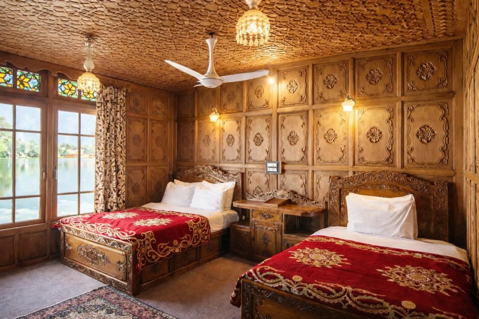 Bedroom, Bed in Mascot Houseboats