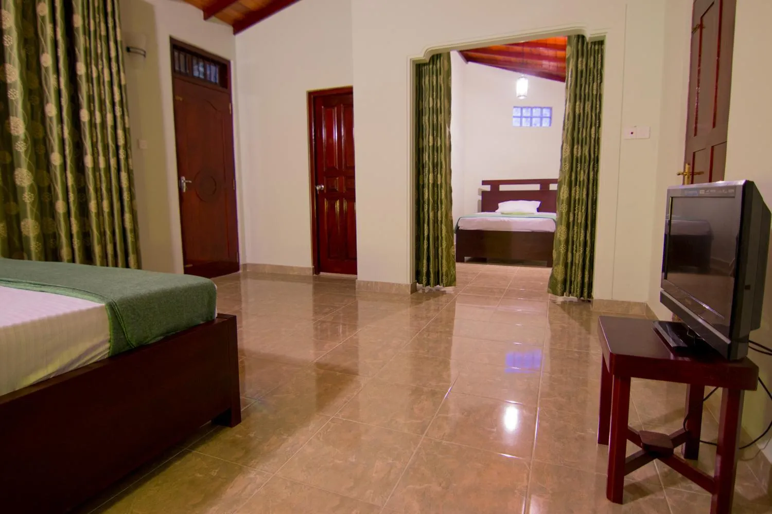 Bedroom, Bed in Kandyan Hideout
