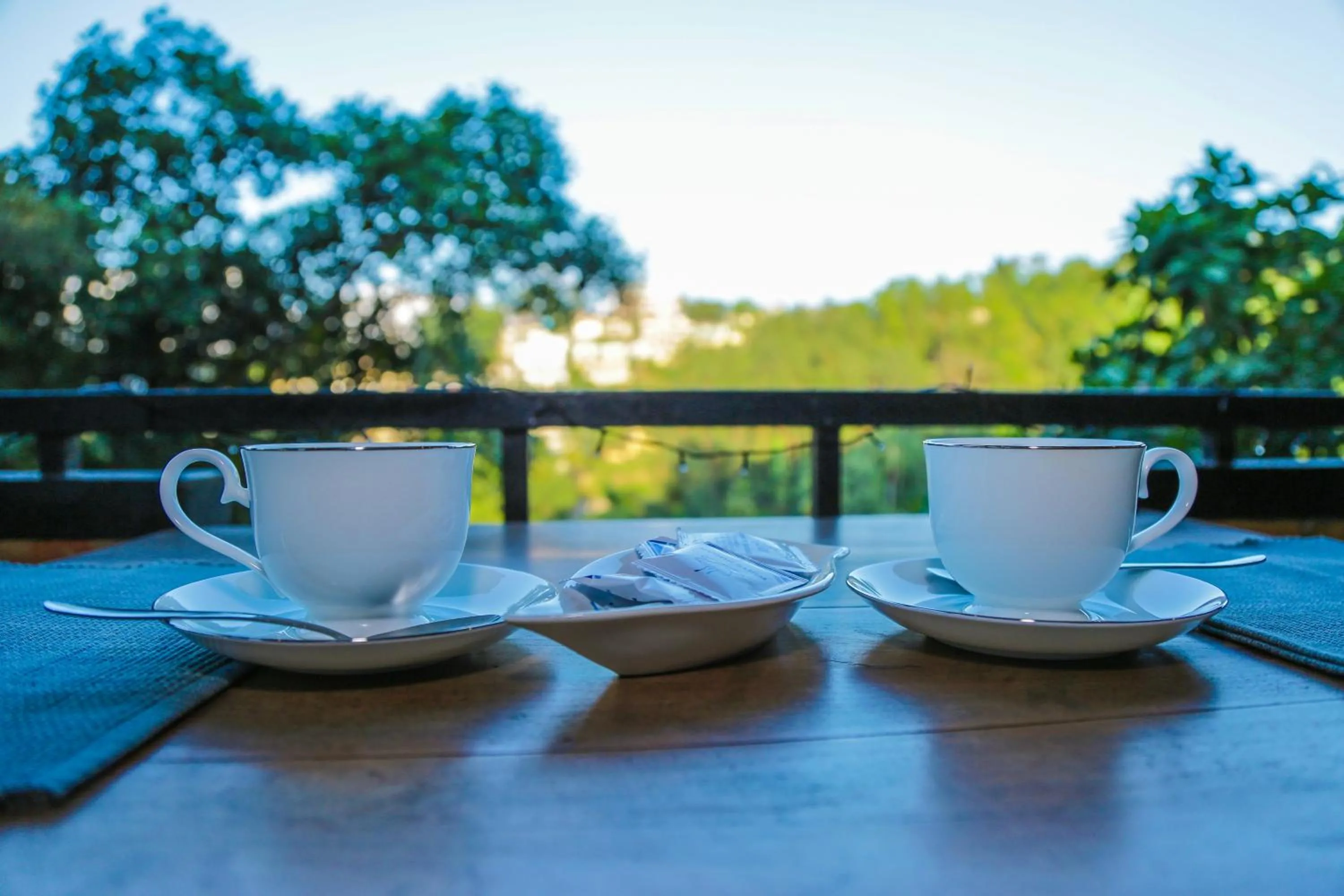 Restaurant/places to eat in Kandyan Hideout