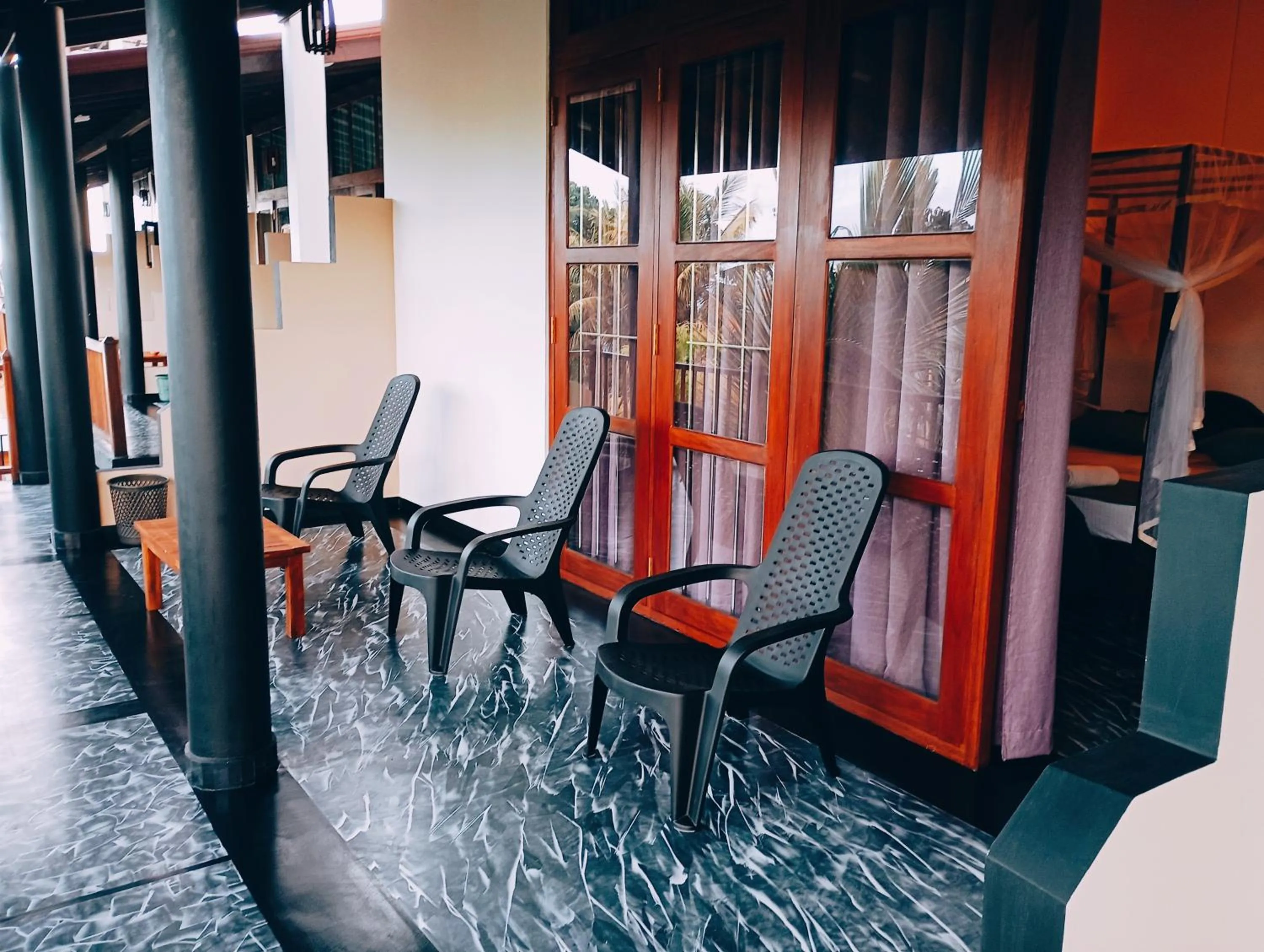 Hot Tuna Surfers Rest Midigama