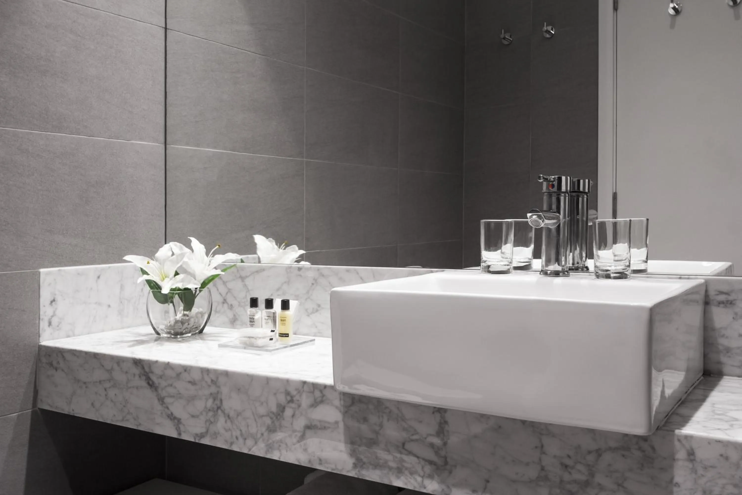 Bathroom in Salinas del Almiron Resort Termal