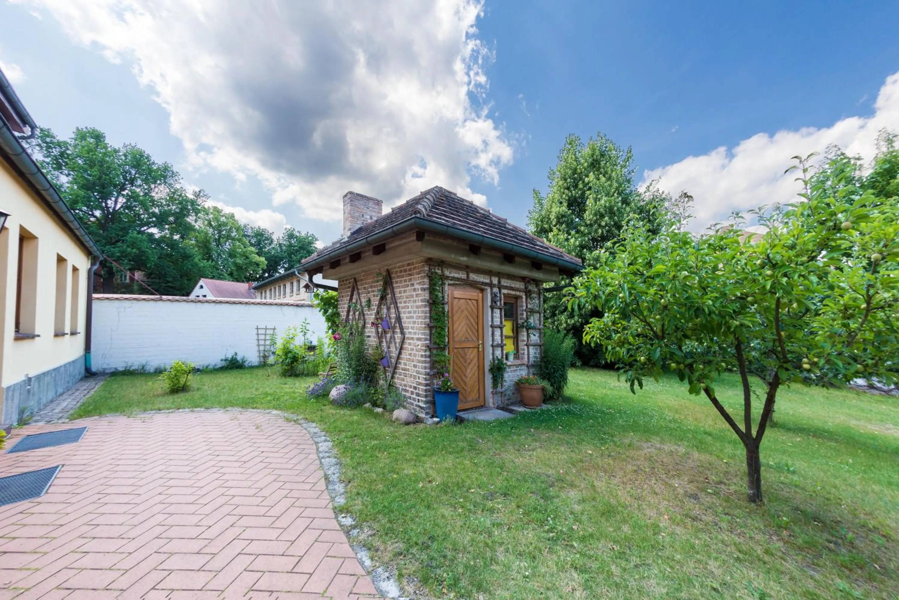 Garden view in Fritz Aparthotel Potsdam