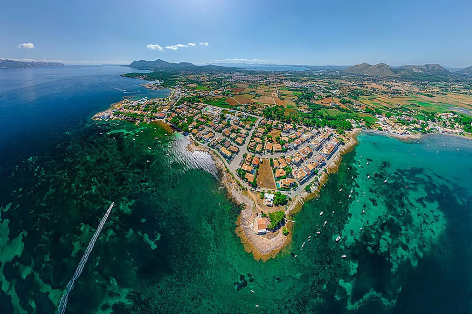 Neighbourhood in Villa Barcares Gran for 10, pool, gym and close to beach