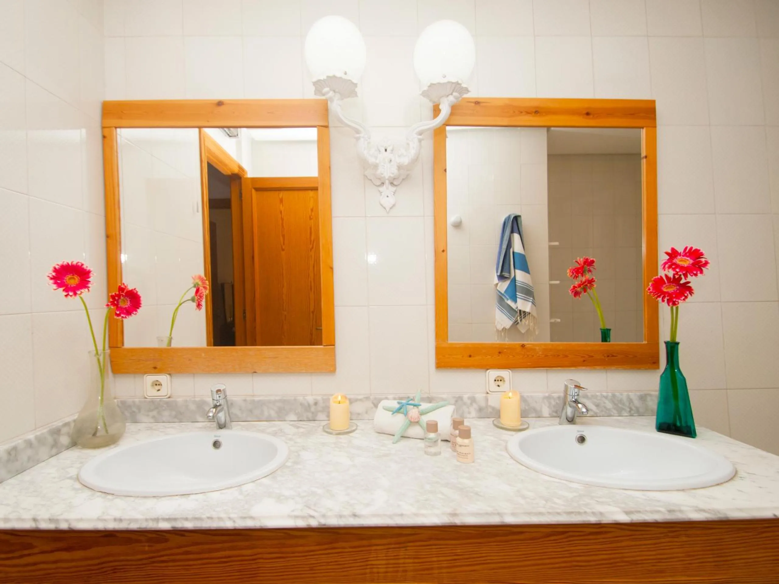 Bathroom in Villa Camila para 7 junto a playa de Sant Pere