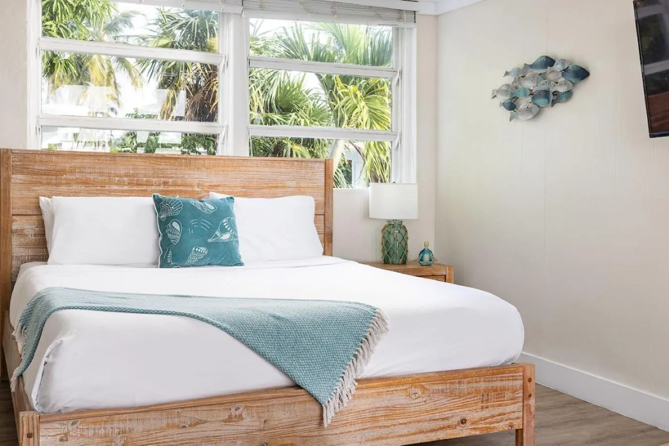 Bed in La Jolla Resort