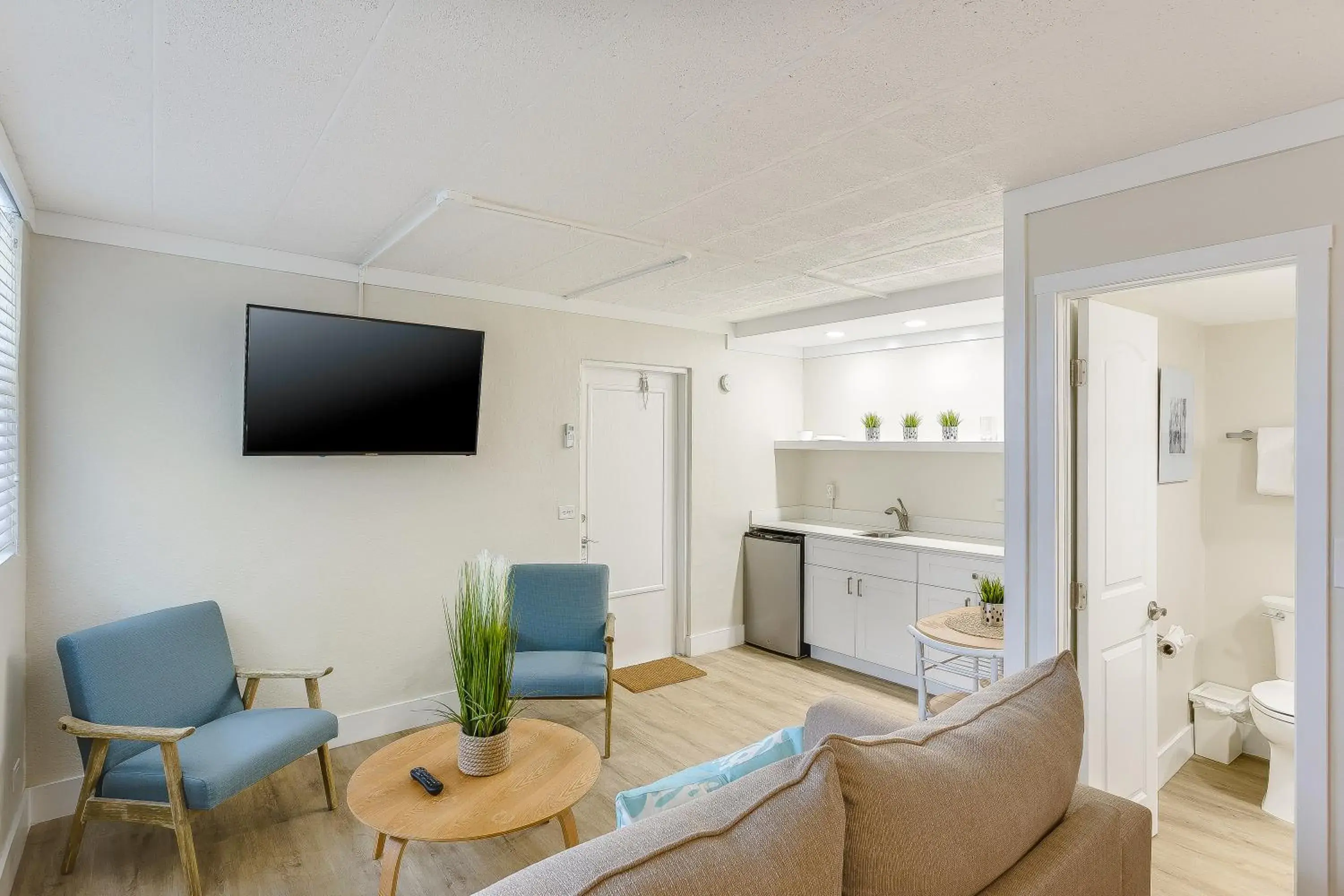 Seating area in La Jolla Resort Seating area in La Jolla Resort