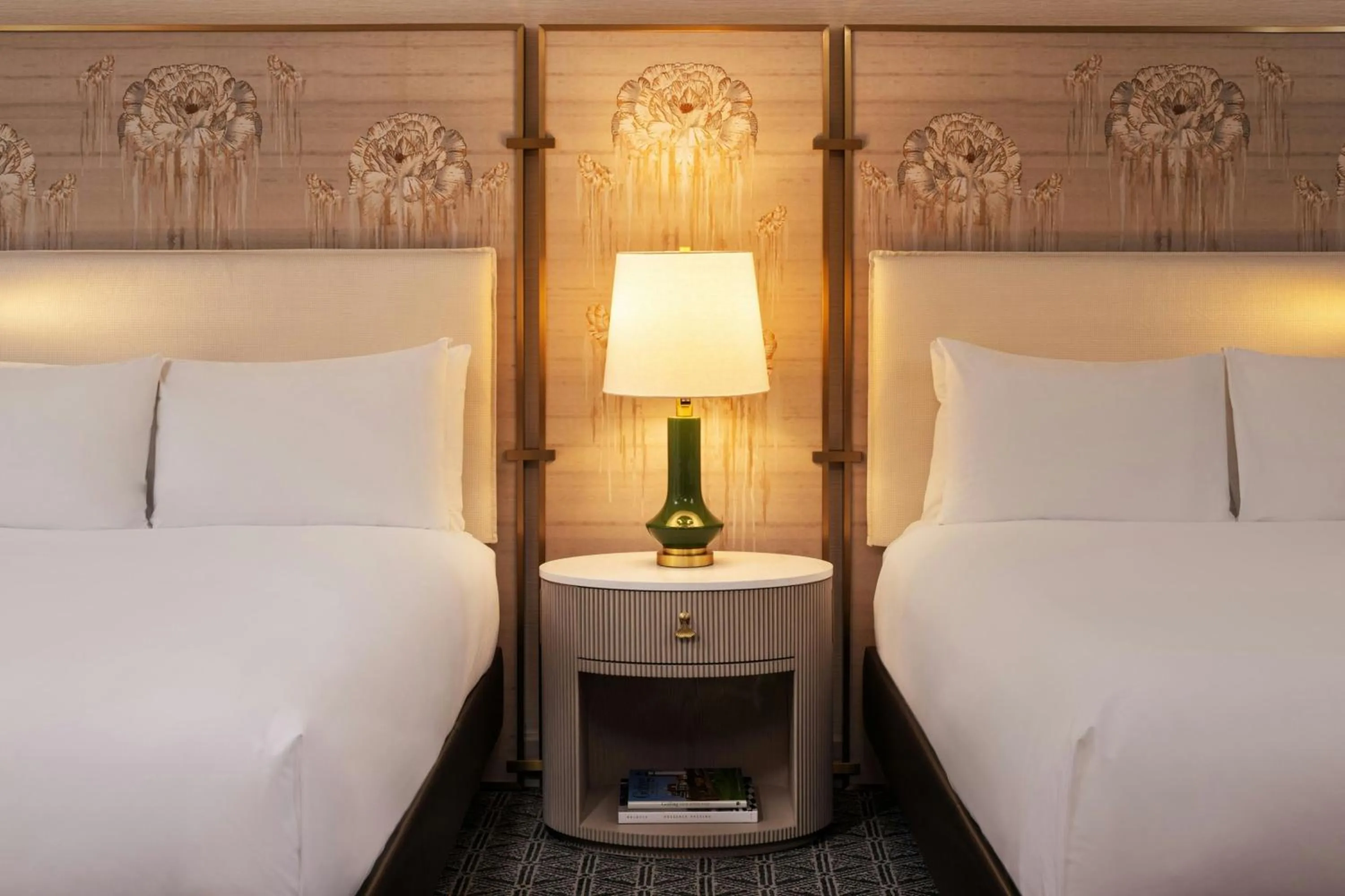 Photo of the whole room, Bed in The Talbott, Autograph Collection