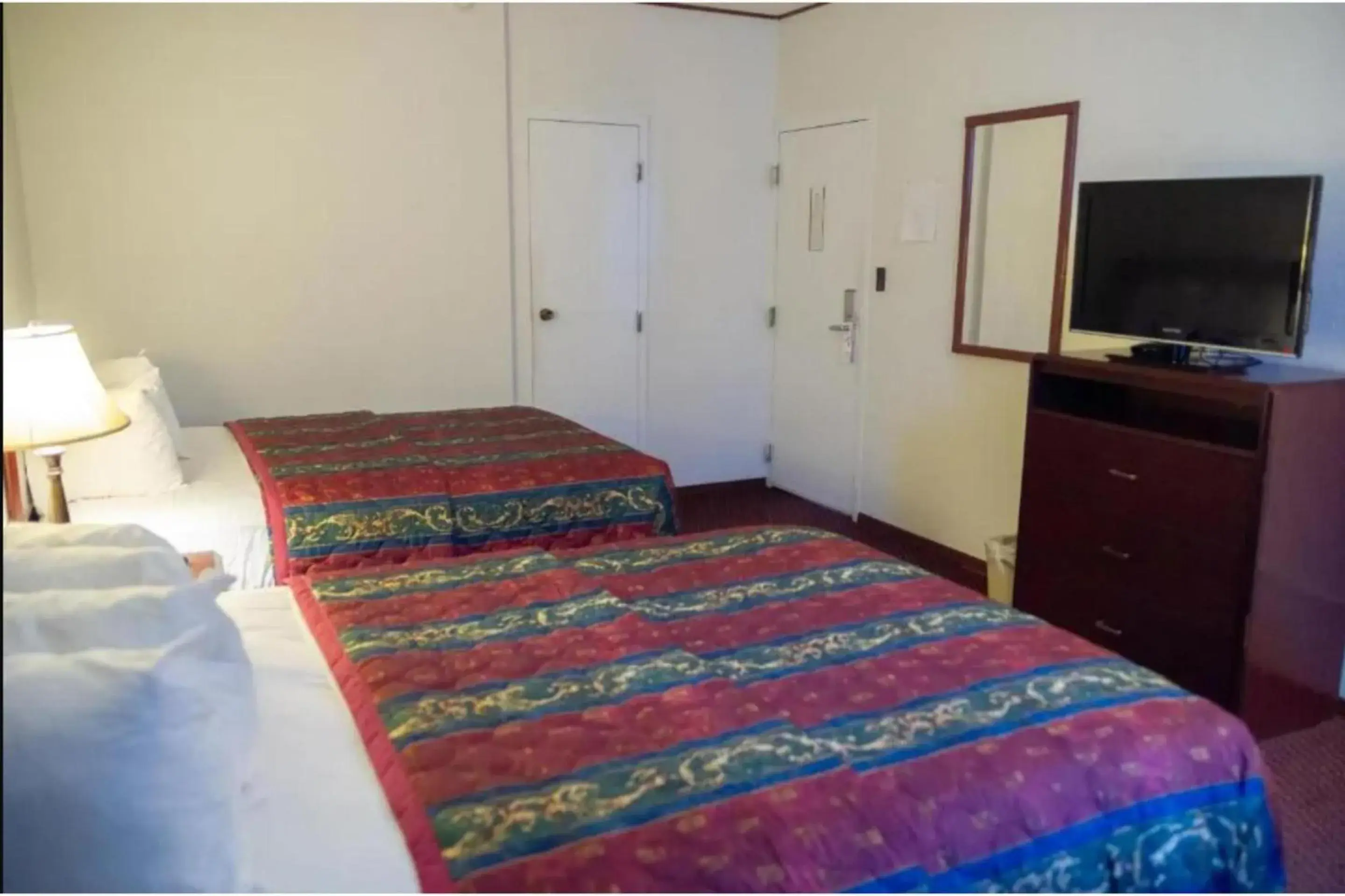 Bedroom, Bed in Marshall Lodge By OYO Hwy 65 Bedroom, Bed in Marshall Lodge By OYO Hwy 65