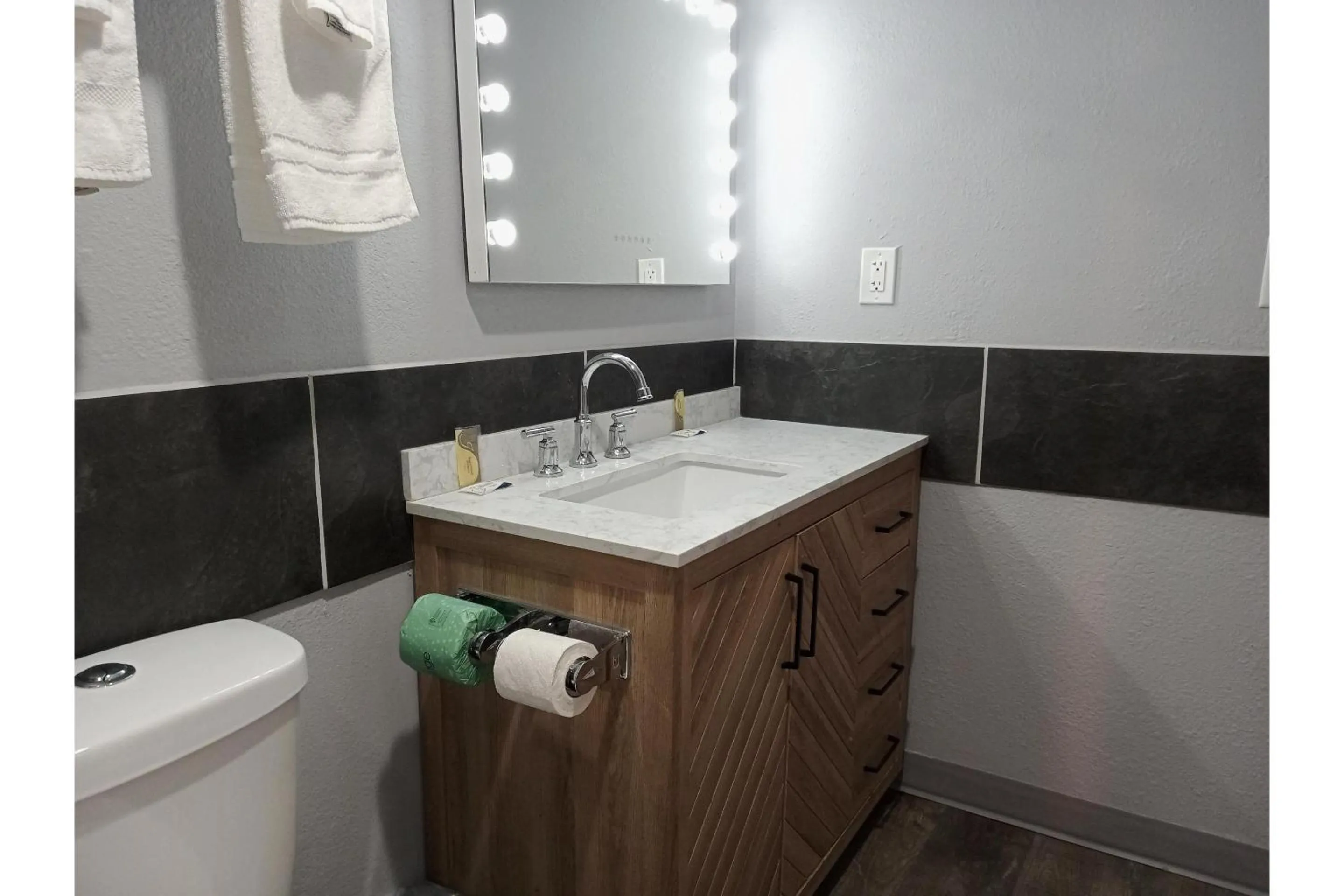 Bathroom in Marshall Lodge By OYO Hwy 65