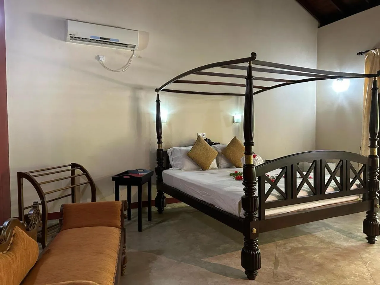 Bed in Traum Villa