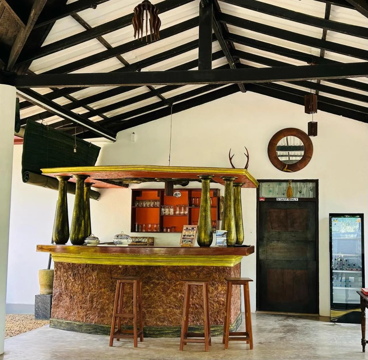 Restaurant/places to eat in Traum Villa