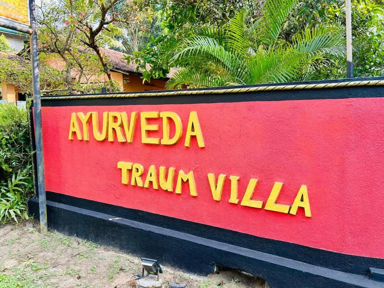 Property logo or sign in Traum Villa