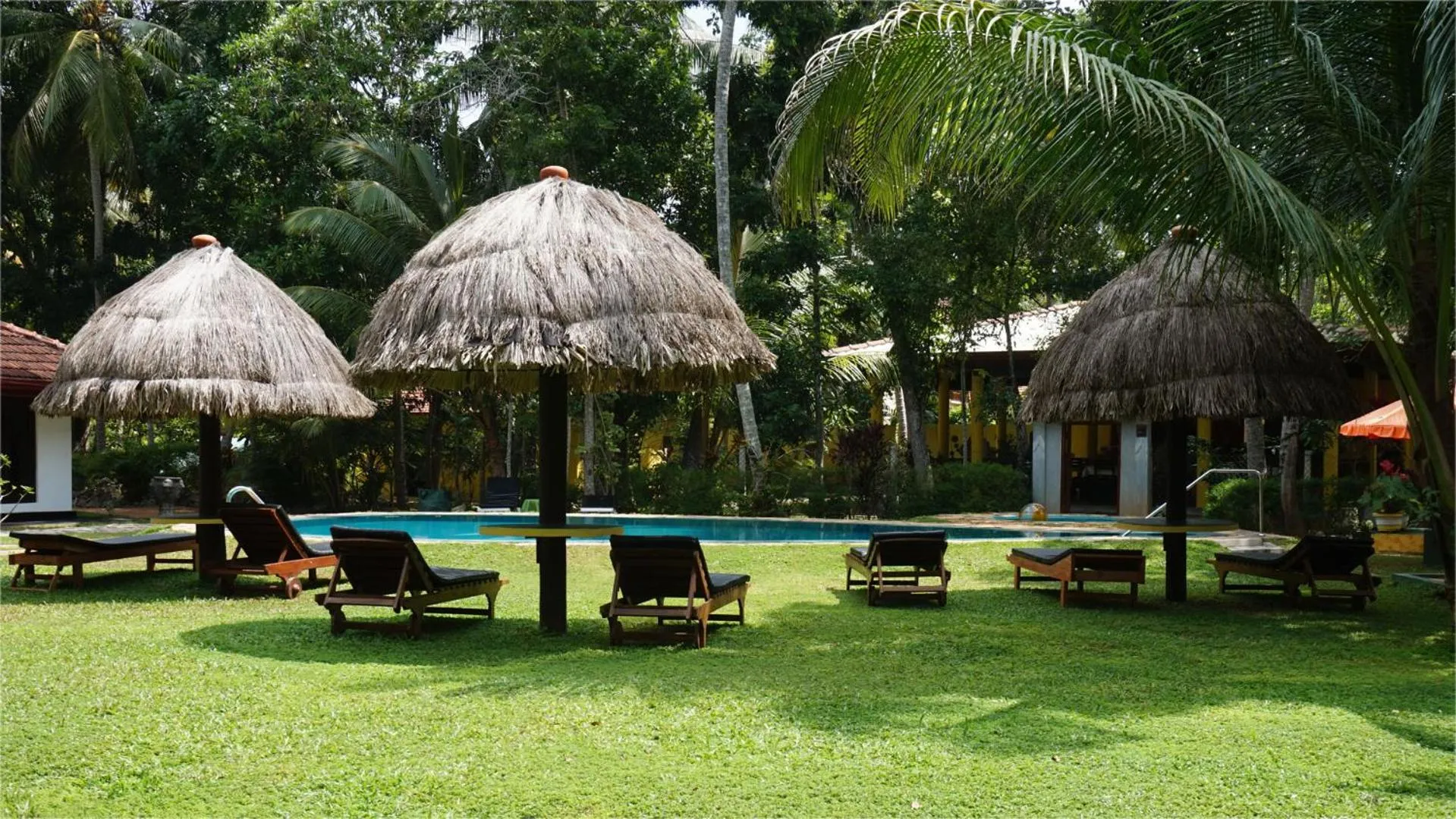 Pool view in Traum Villa