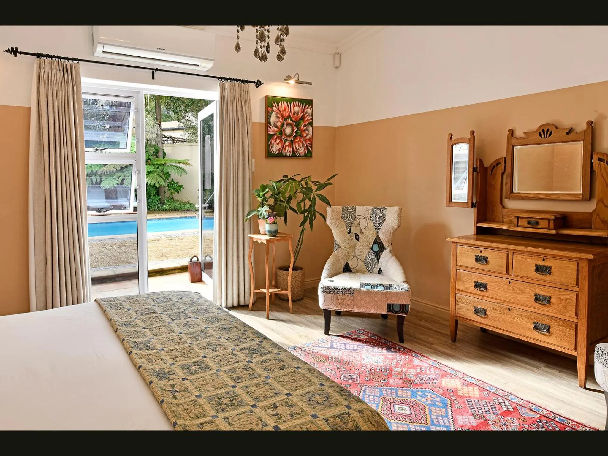 Bedroom, Bed in Petit & Grande Plaisir luxury self-catering