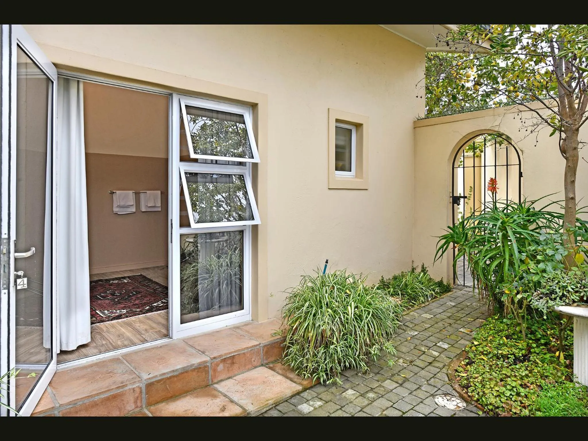 Garden in Petit & Grande Plaisir luxury self-catering