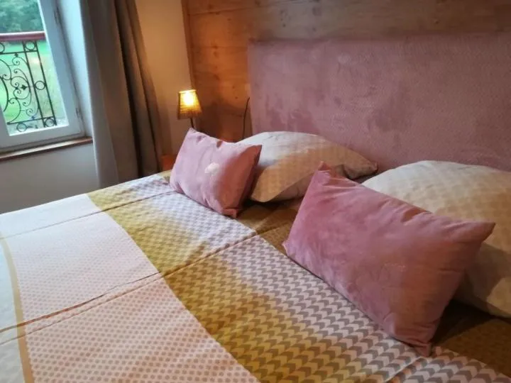 Bed in Moulin Pont Vieux Chambres d'hôtes