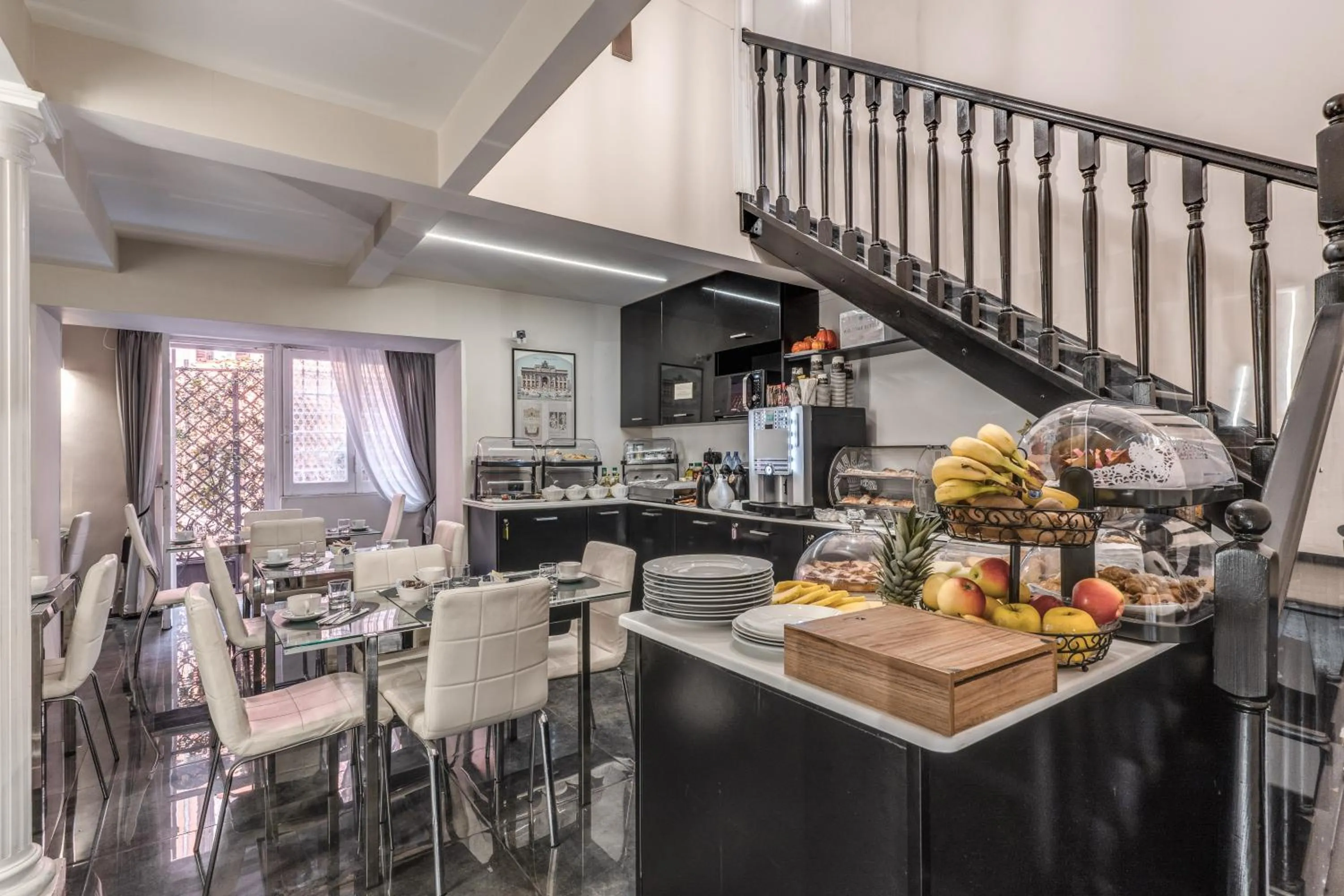 Breakfast in Operà Suites Pinciana