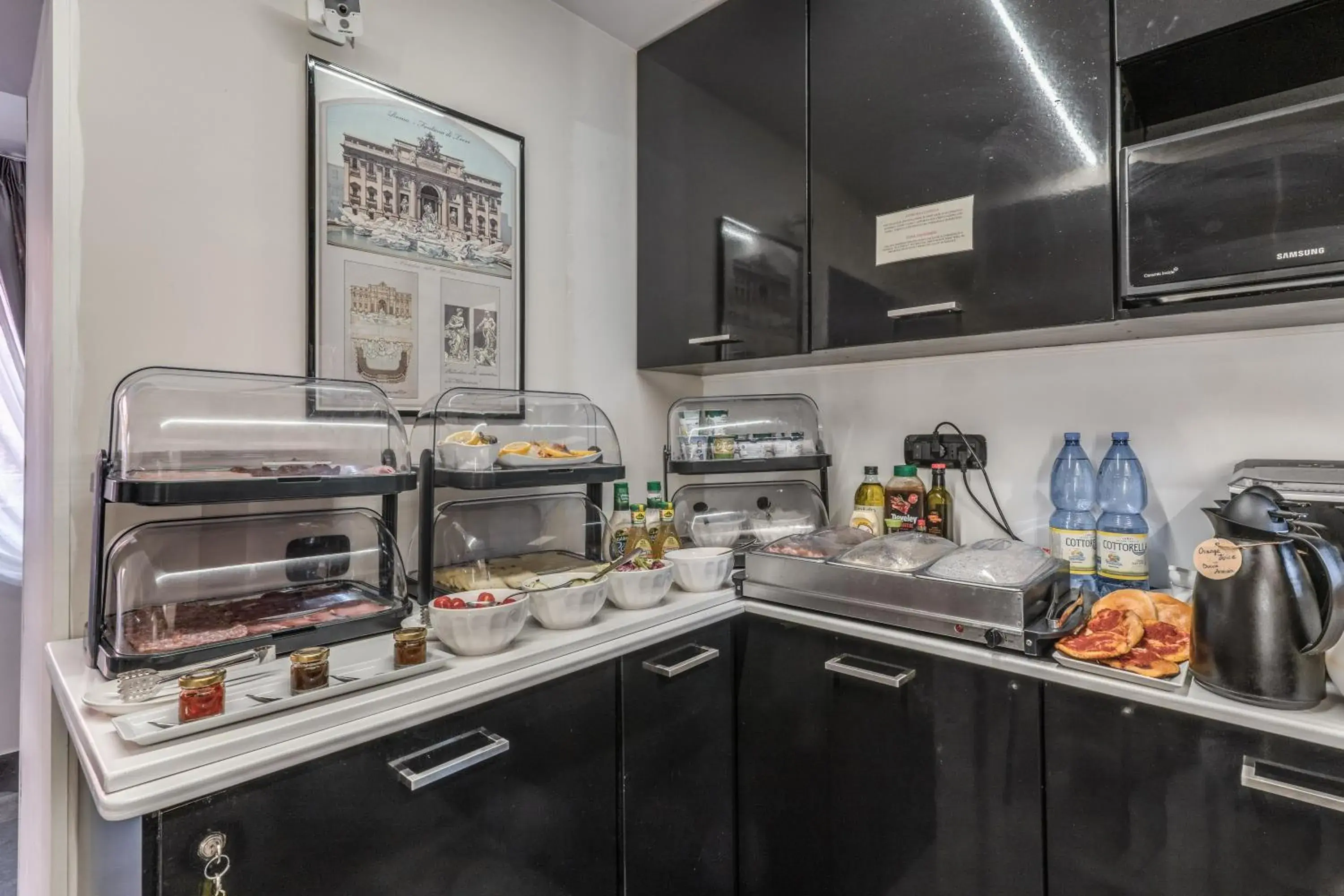 Breakfast in Operà Suites Pinciana Breakfast in Operà Suites Pinciana