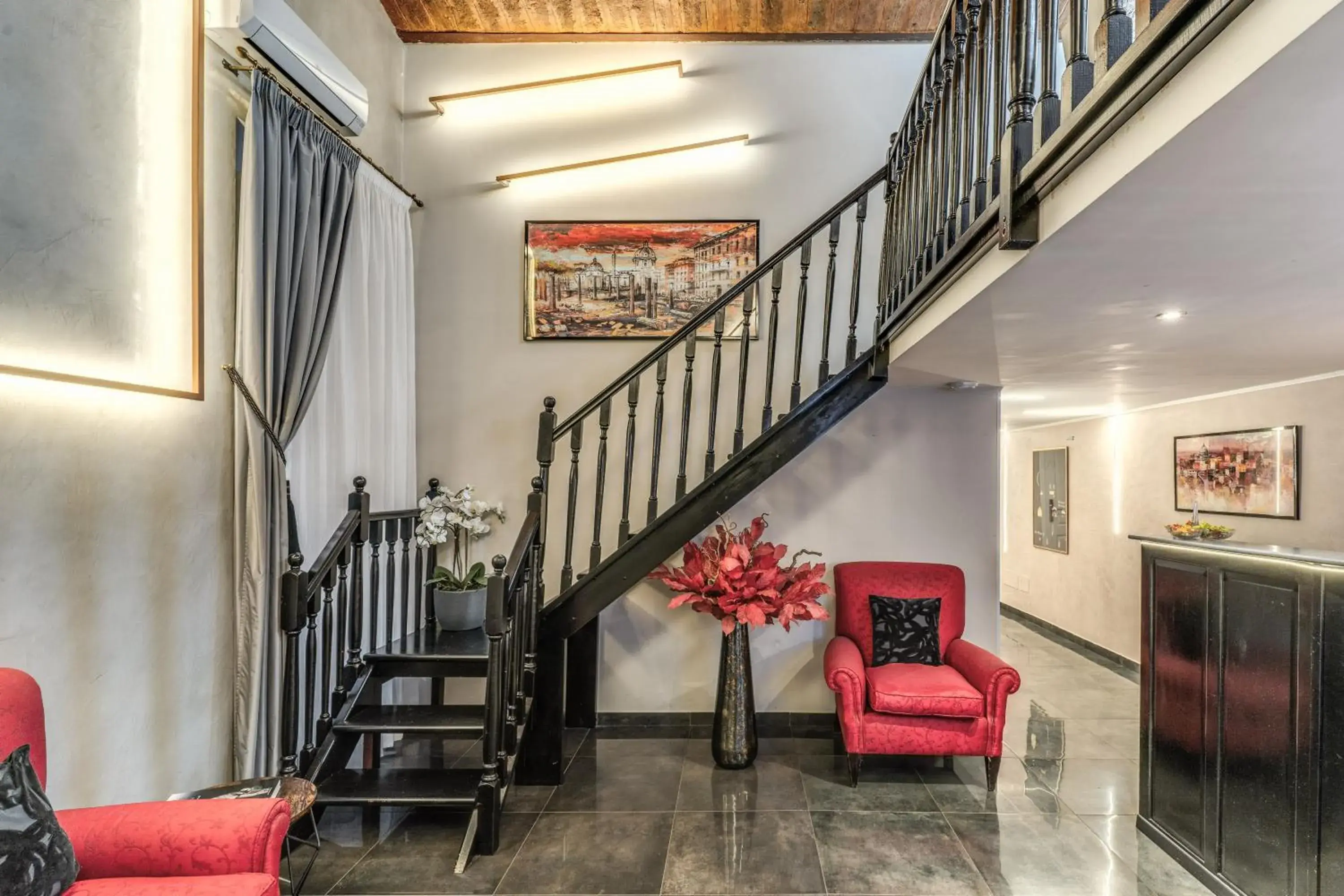 Lobby or reception in Operà Suites Pinciana Lobby or reception in Operà Suites Pinciana