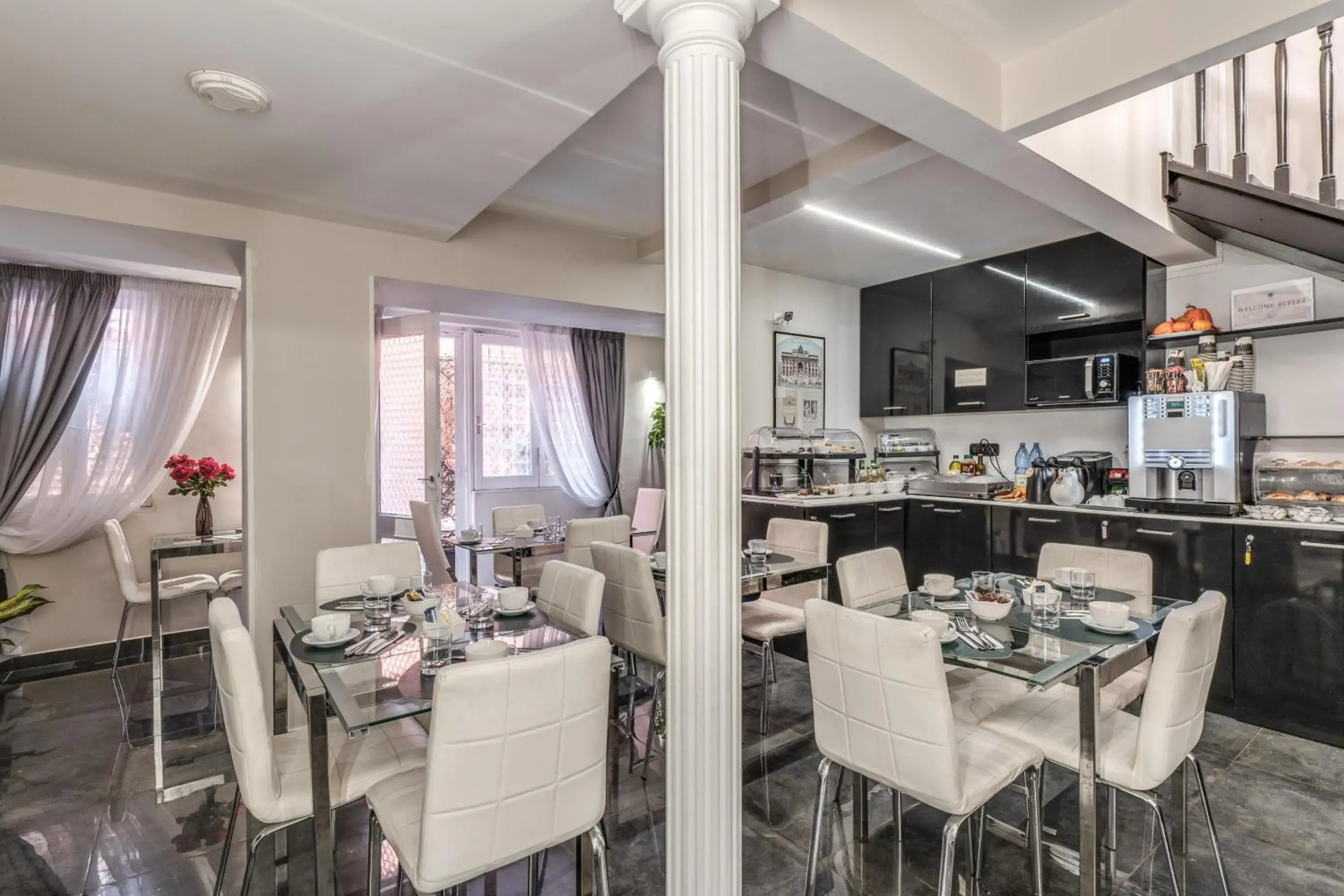 Breakfast in Operà Suites Pinciana Breakfast in Operà Suites Pinciana