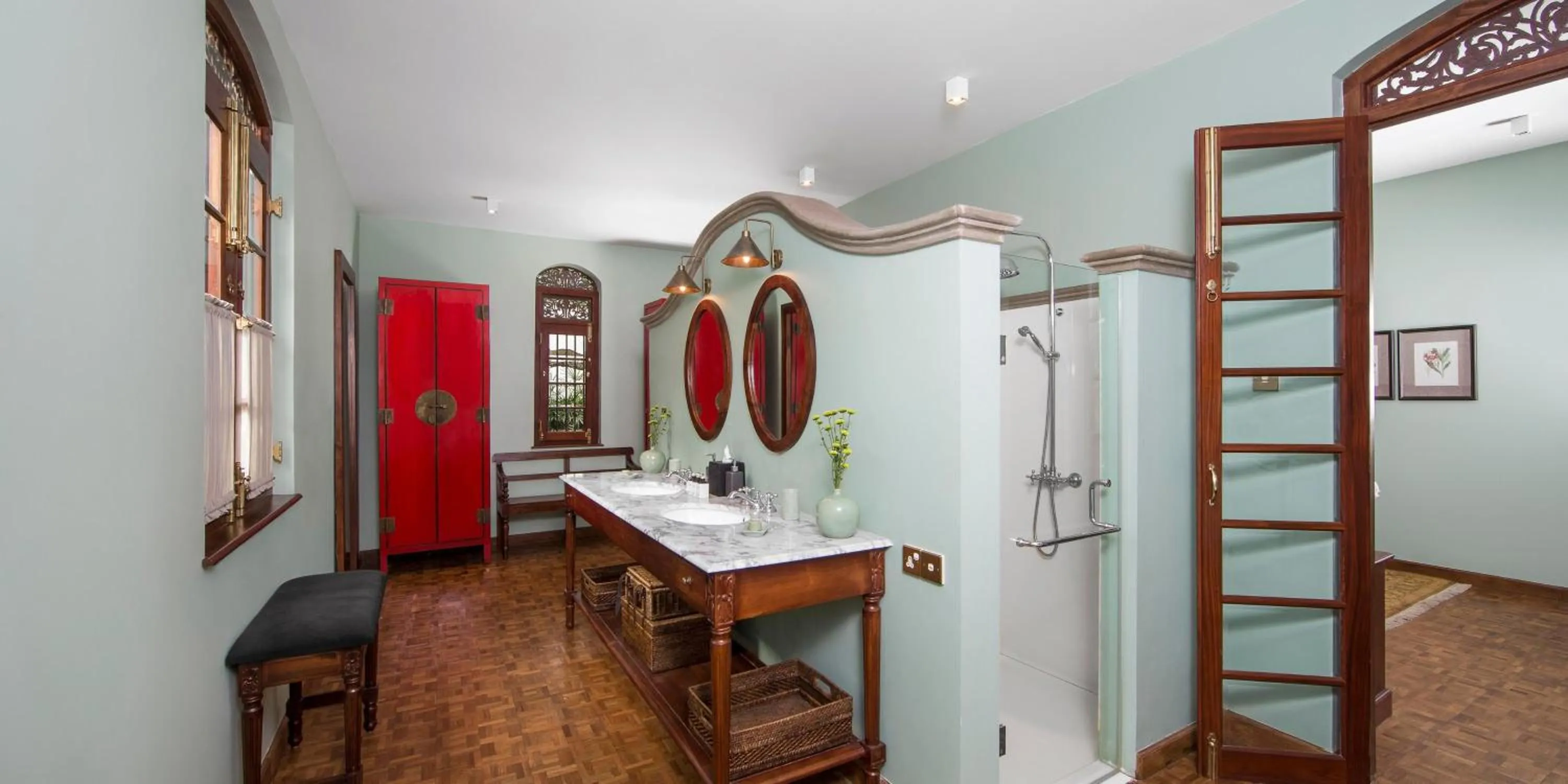 Bath in Maniumpathy Hotel