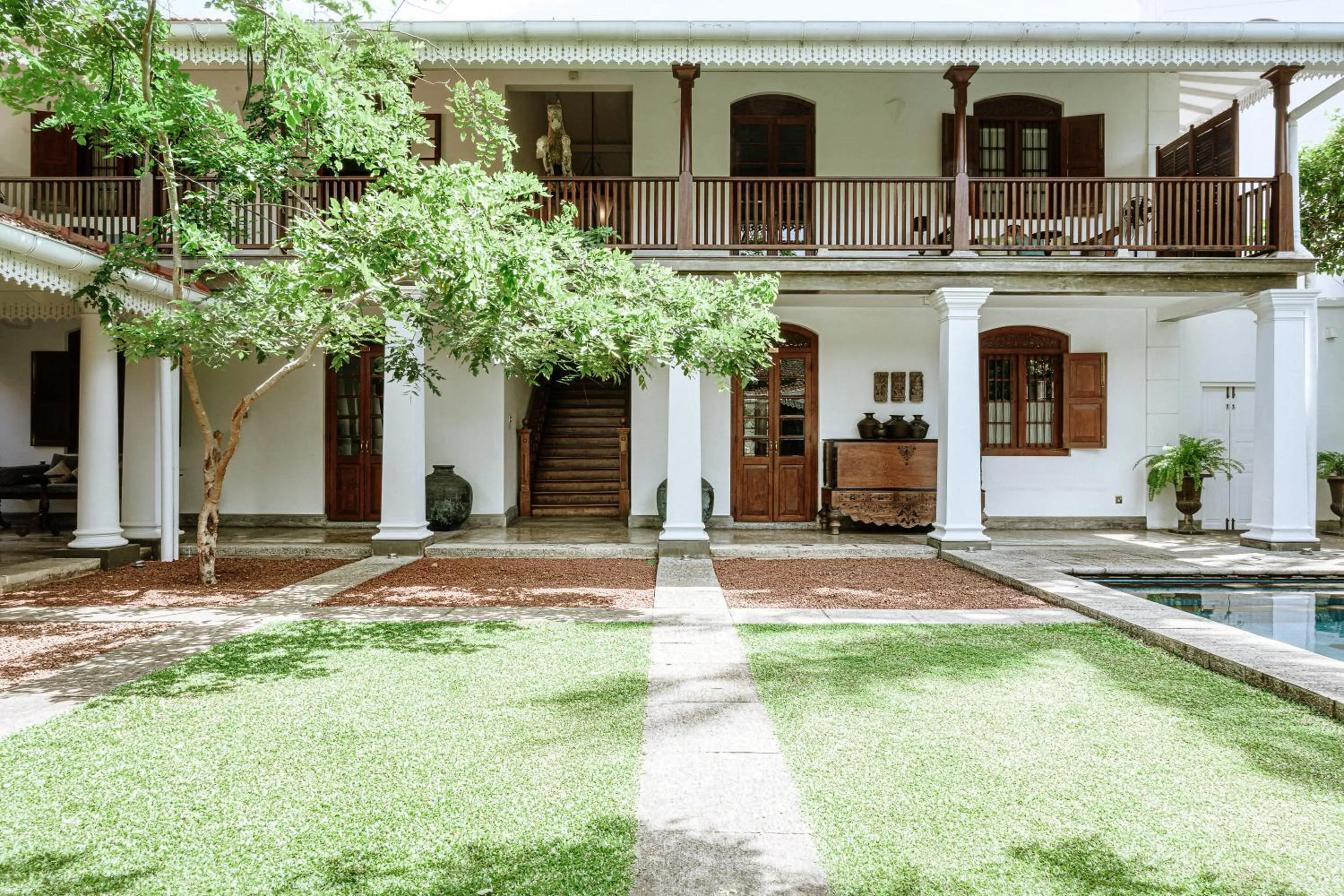 Garden in Maniumpathy Hotel