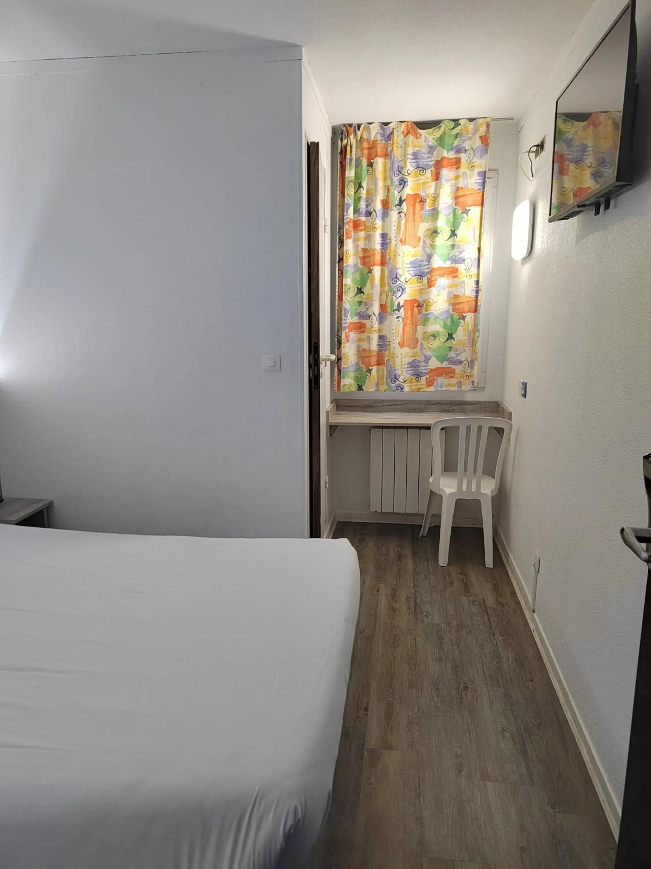 Double Room in Alpha Hotel Double Room in Alpha Hotel