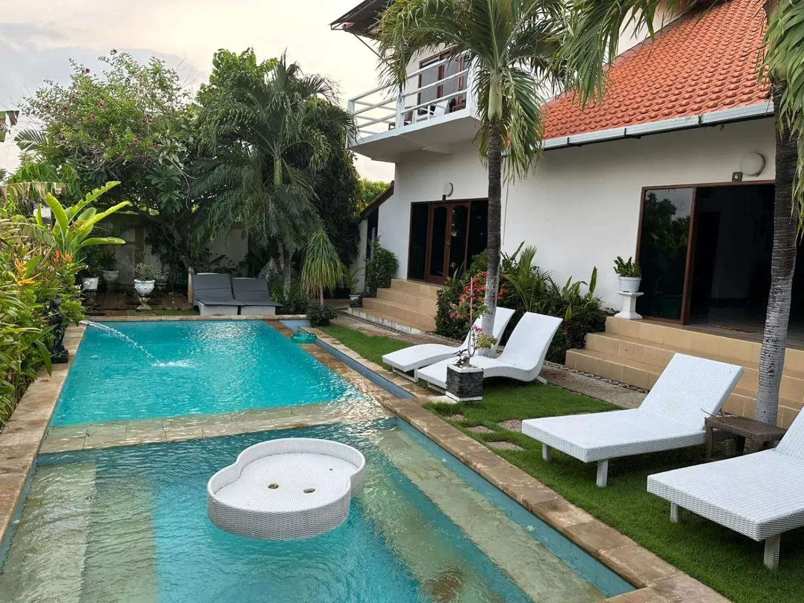 Property building in Ocean Villa Dive Resort - Tulamben Property building in Ocean Villa Dive Resort - Tulamben