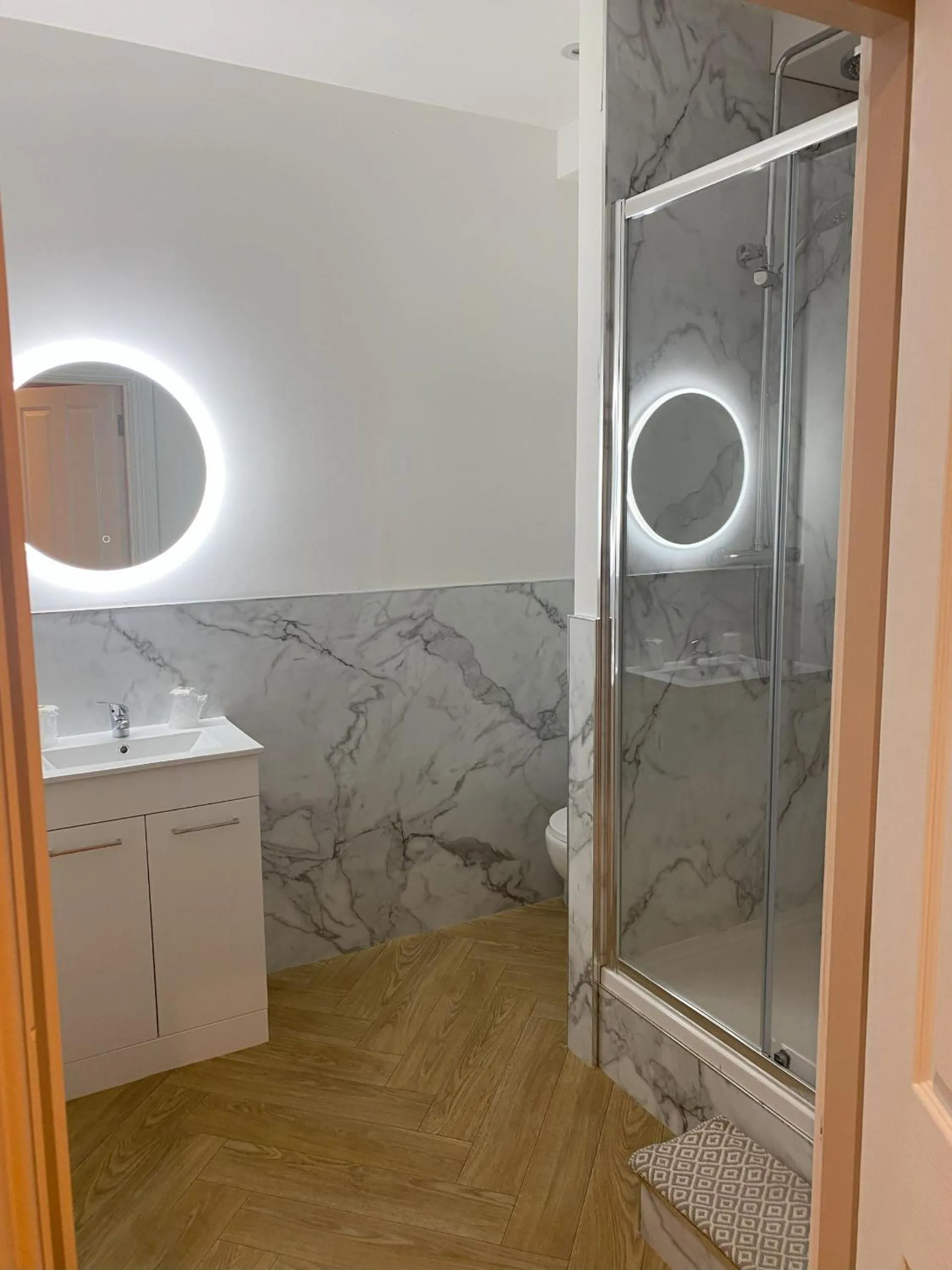 Walsh's Hotel and Apartments