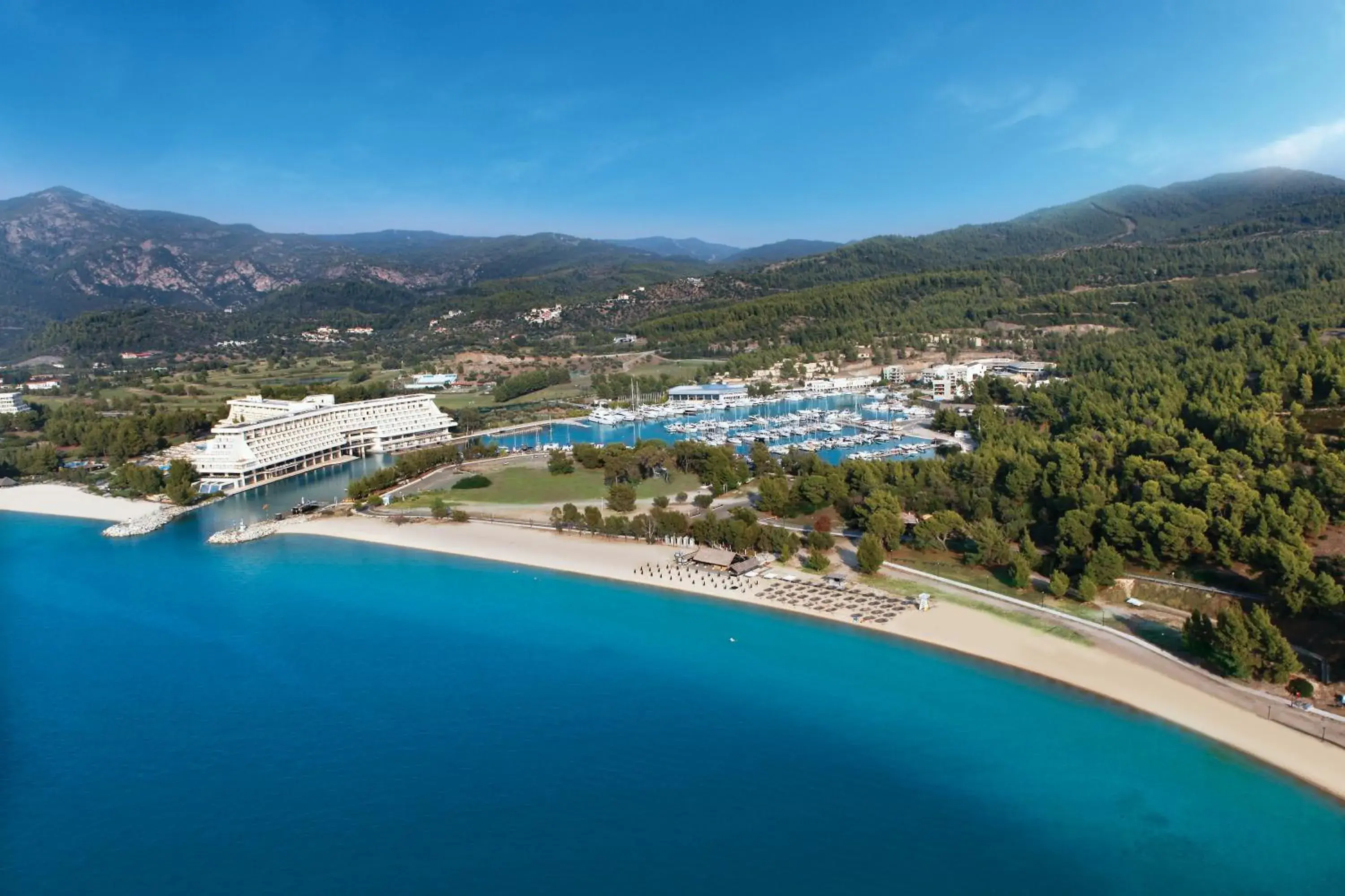 Property building in Porto Carras Meliton Property building in Porto Carras Meliton