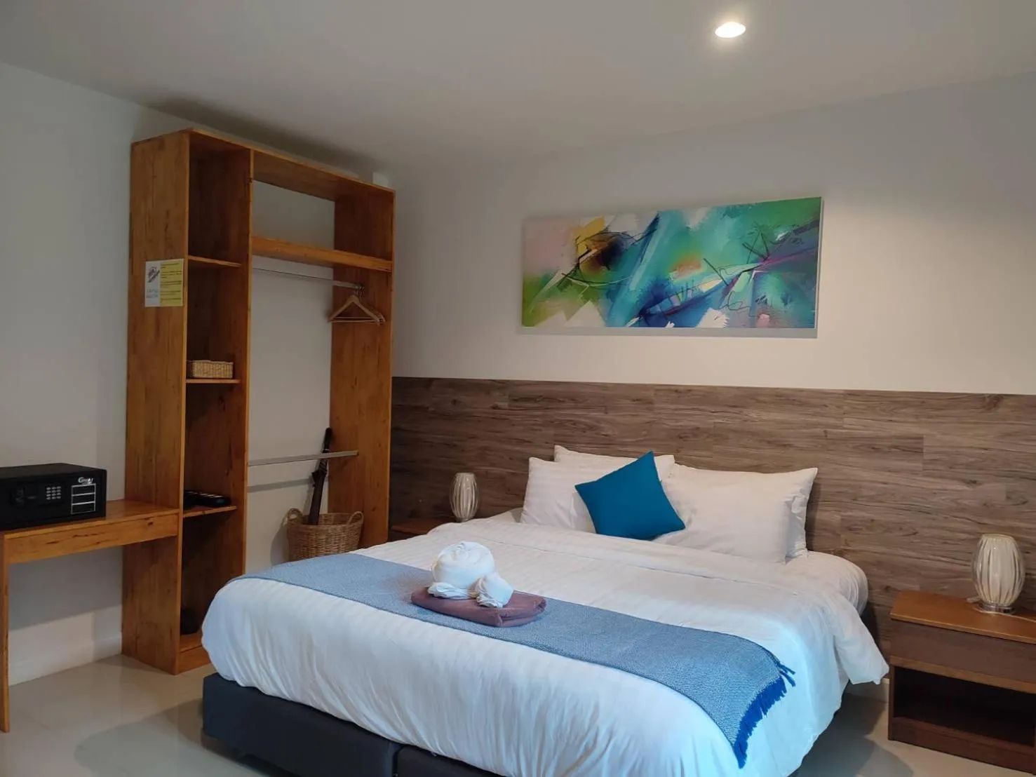 Bed in Phangan Akuna