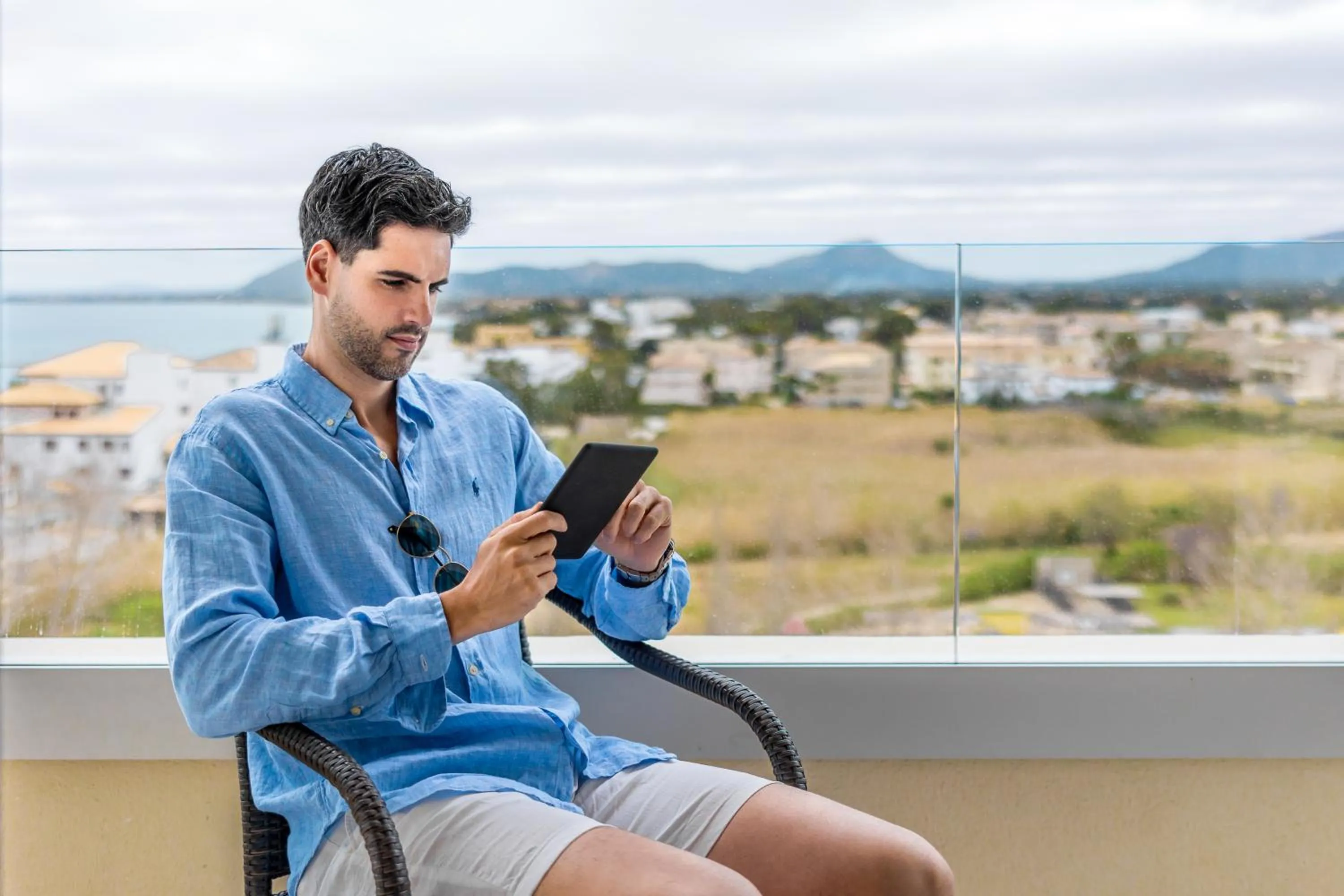 People in Cabot Pollensa Park Spa