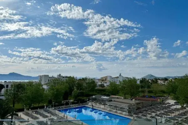 Pool view in Cabot Pollensa Park Spa Pool view in Cabot Pollensa Park Spa
