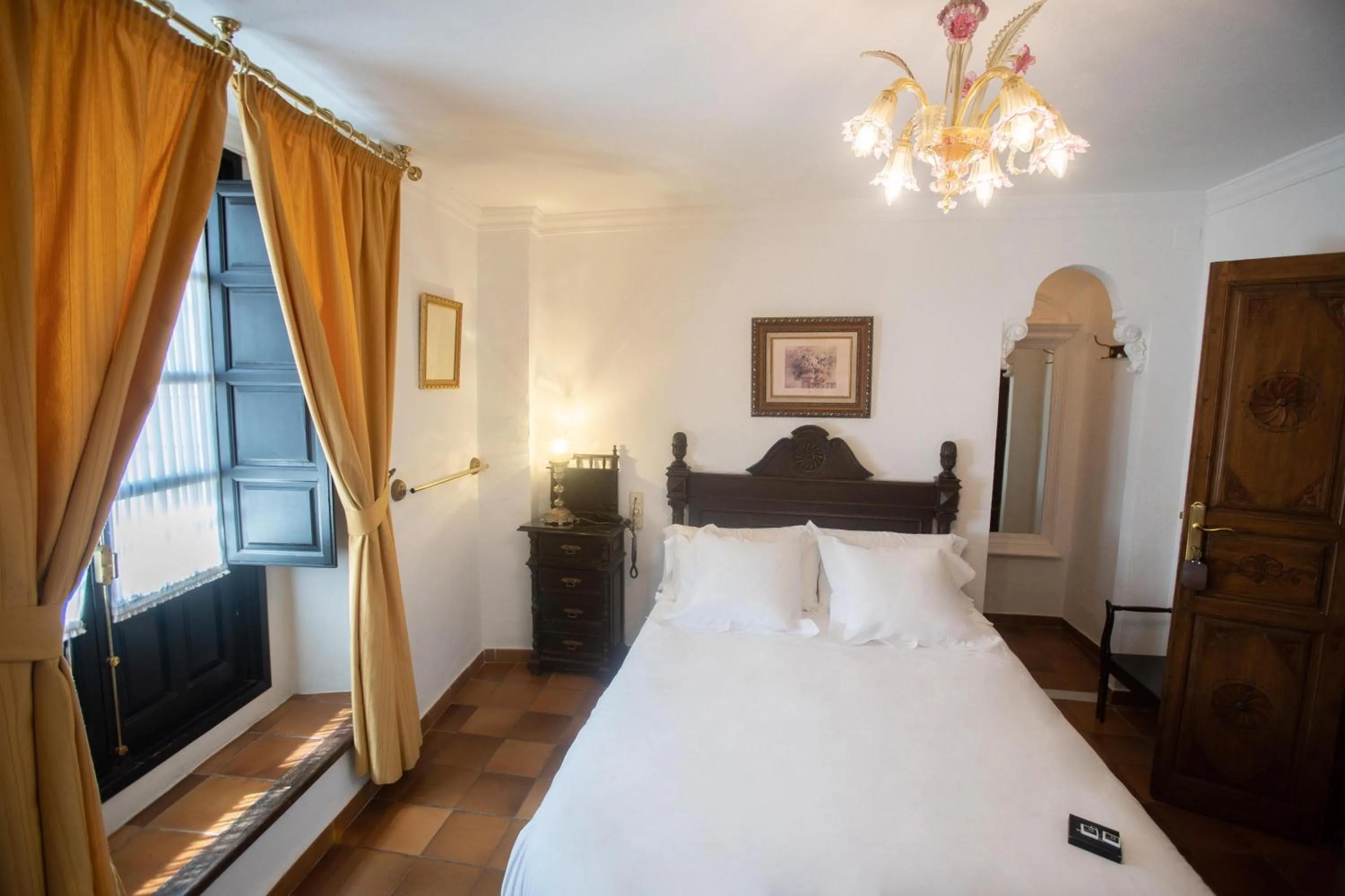 Photo of the whole room, Bed in Hotel Soho Boutique Palacio San Gabriel