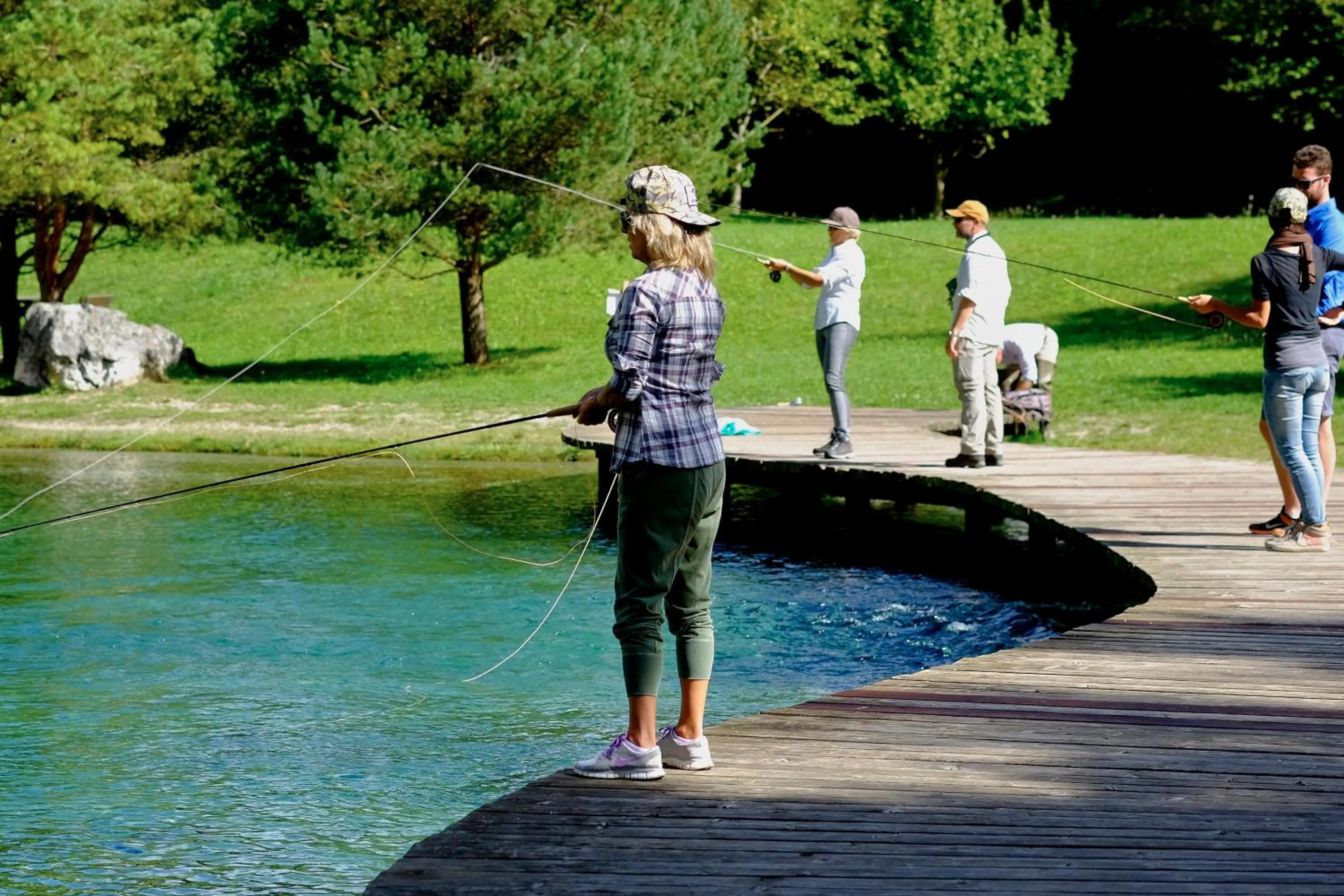 Fishing in Garni Lago Nembia