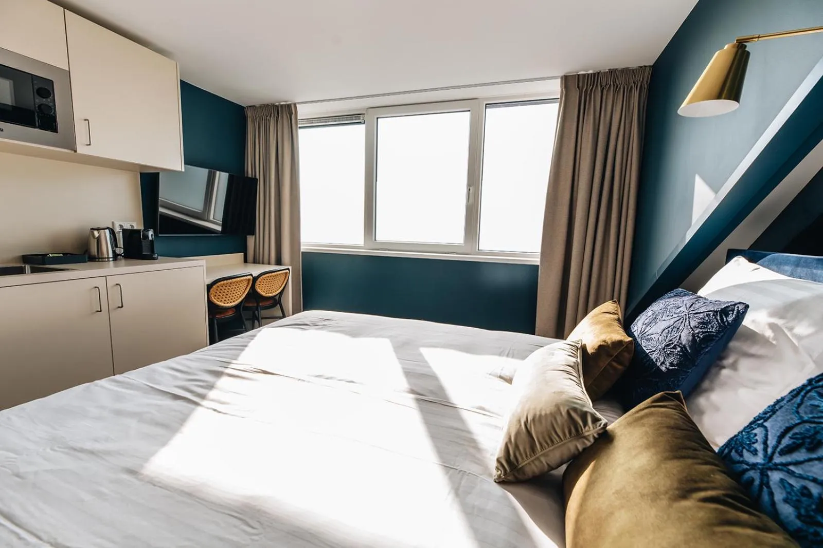 Photo of the whole room, Bed in Hotel Renesse