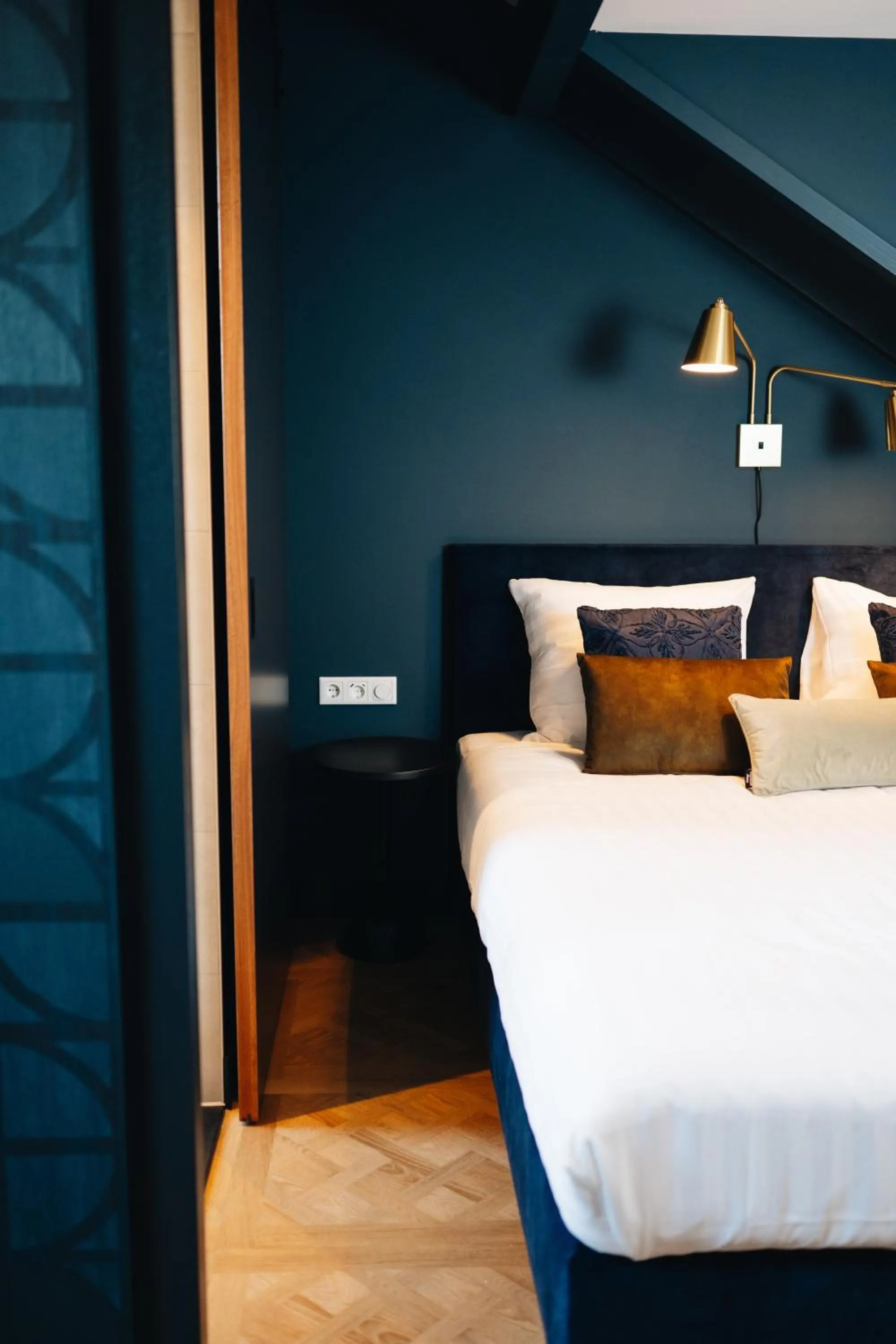 Photo of the whole room, Bed in Hotel Renesse