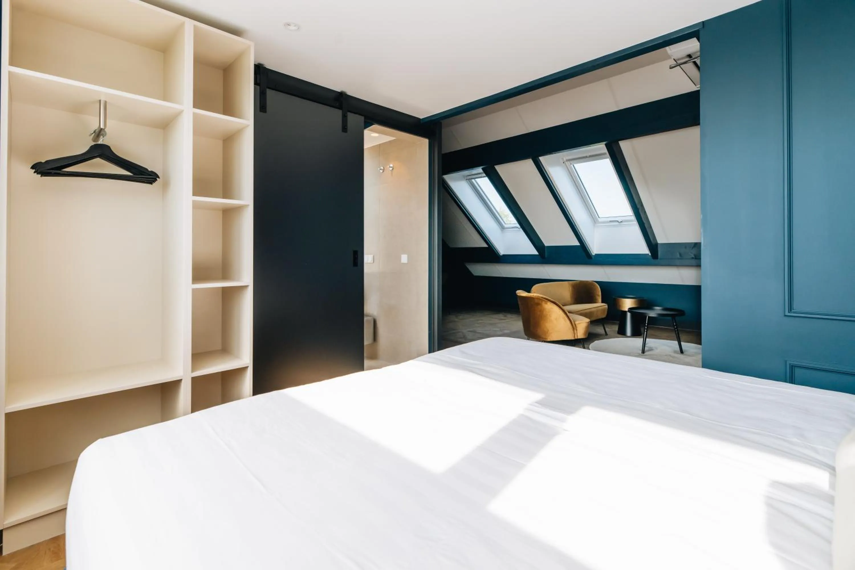 Photo of the whole room, Bed in Hotel Renesse