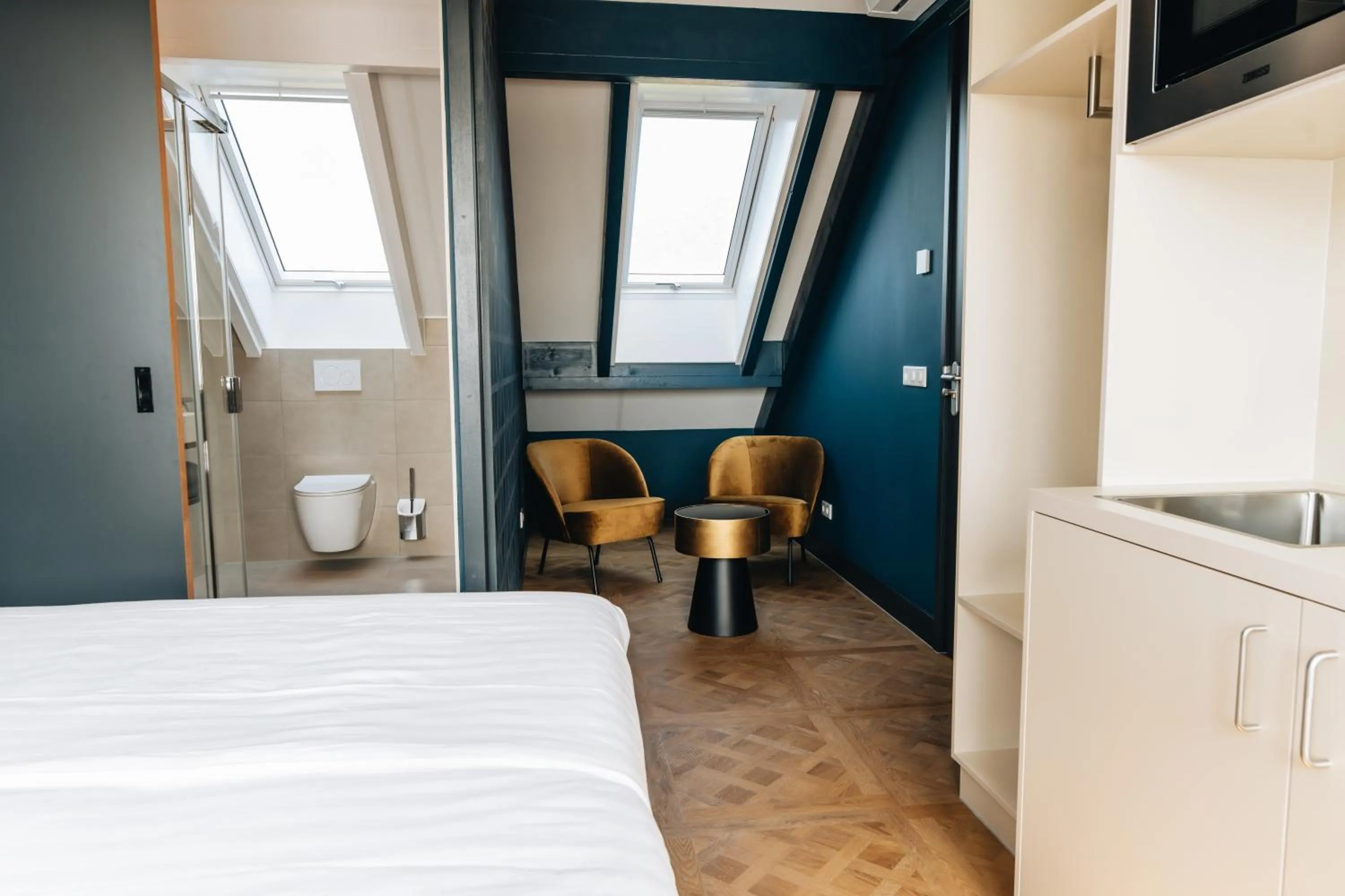 Photo of the whole room, Bed in Hotel Renesse