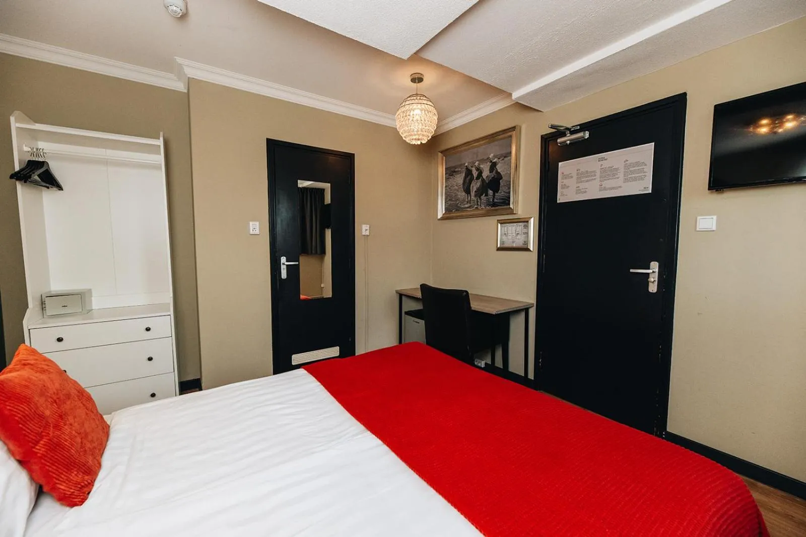 Bed in Hotel Renesse