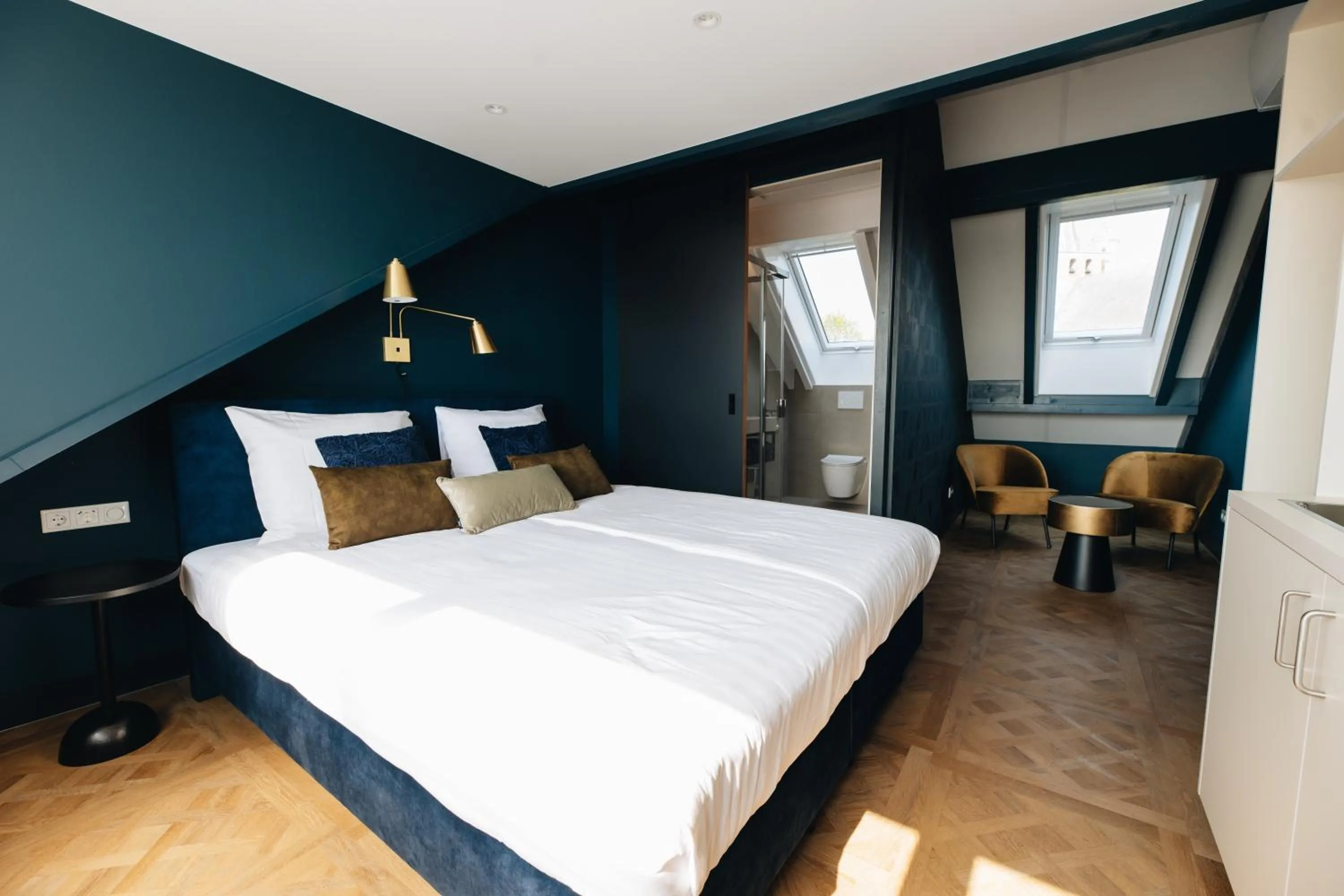 Photo of the whole room, Bed in Hotel Renesse