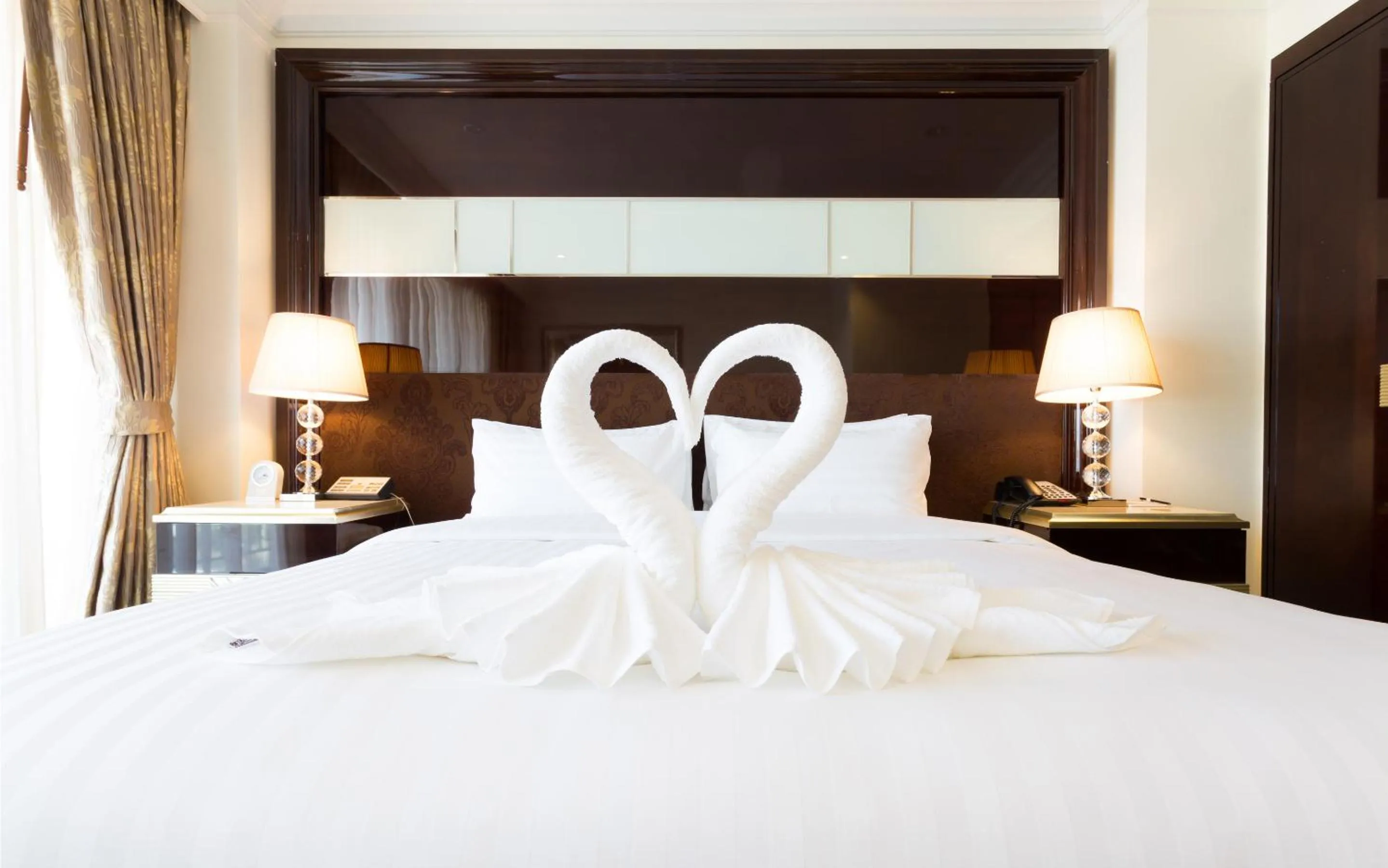 Day, Bed in LK President