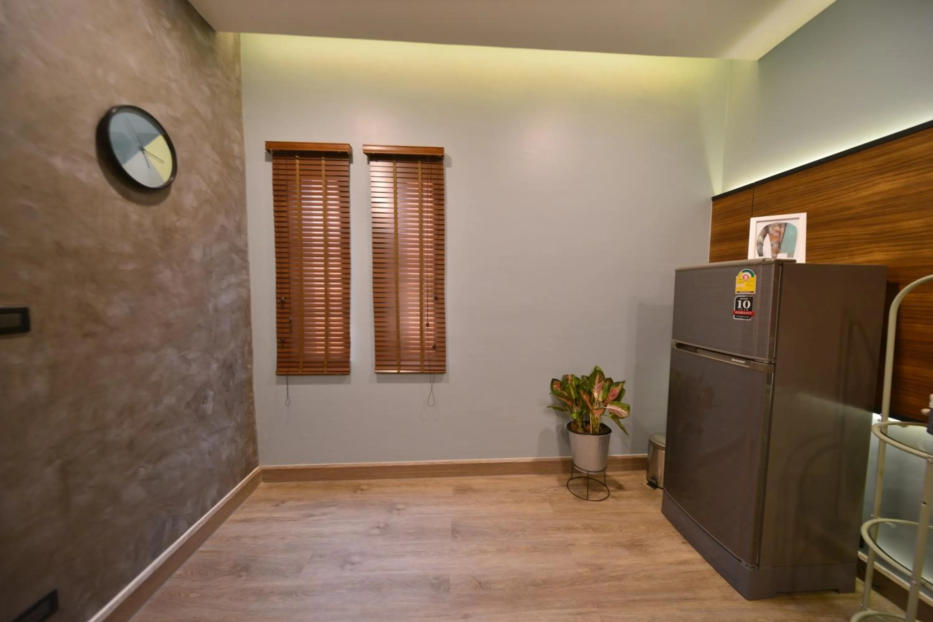 Living room in Sureena Hotel