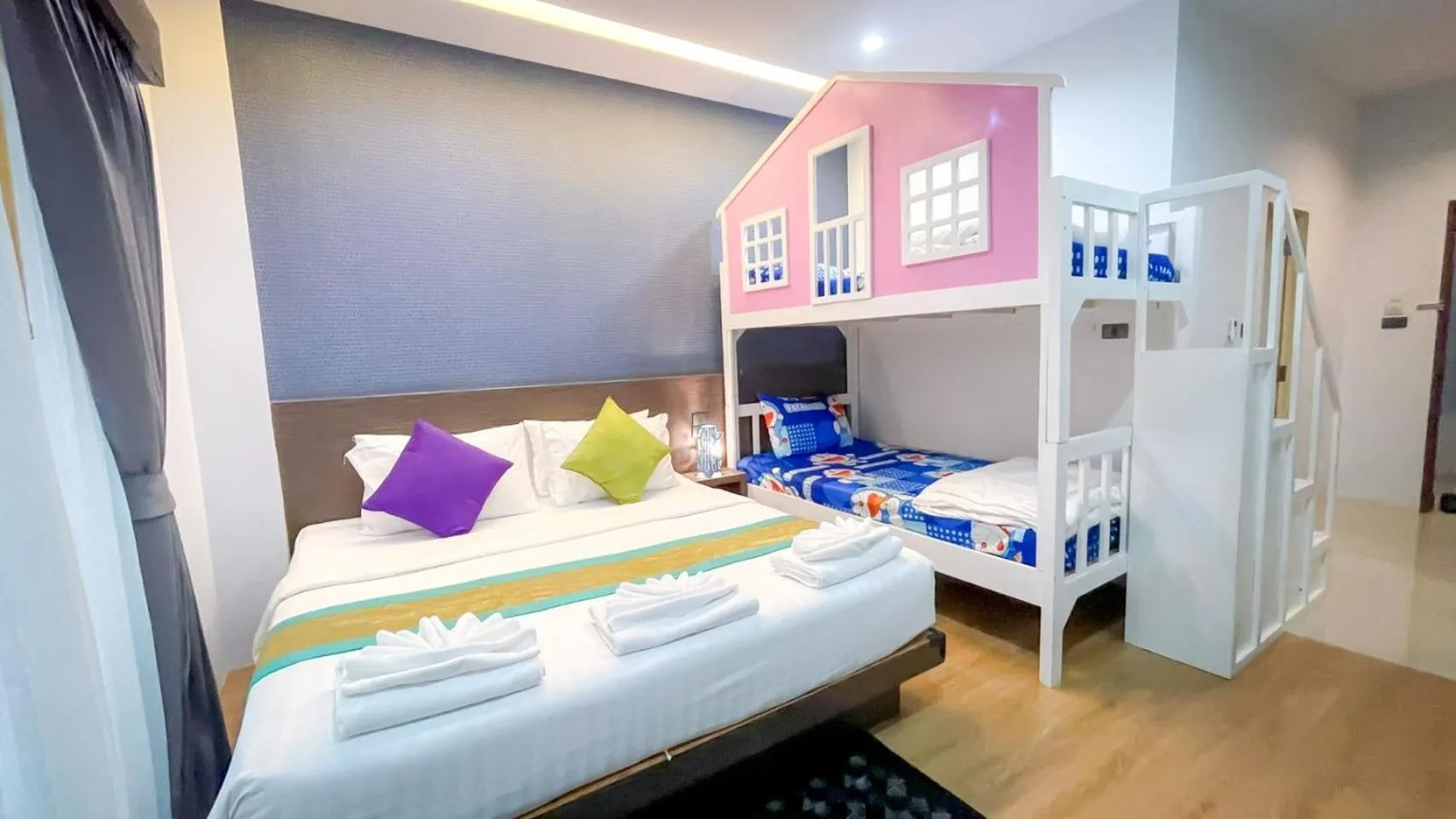 bunk bed, Bed in The S.G Hotel