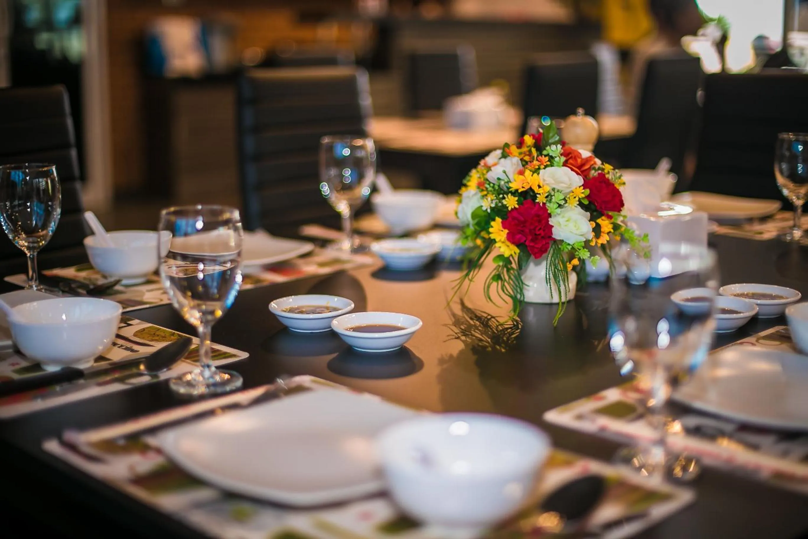 Restaurant/places to eat in The S.G Hotel