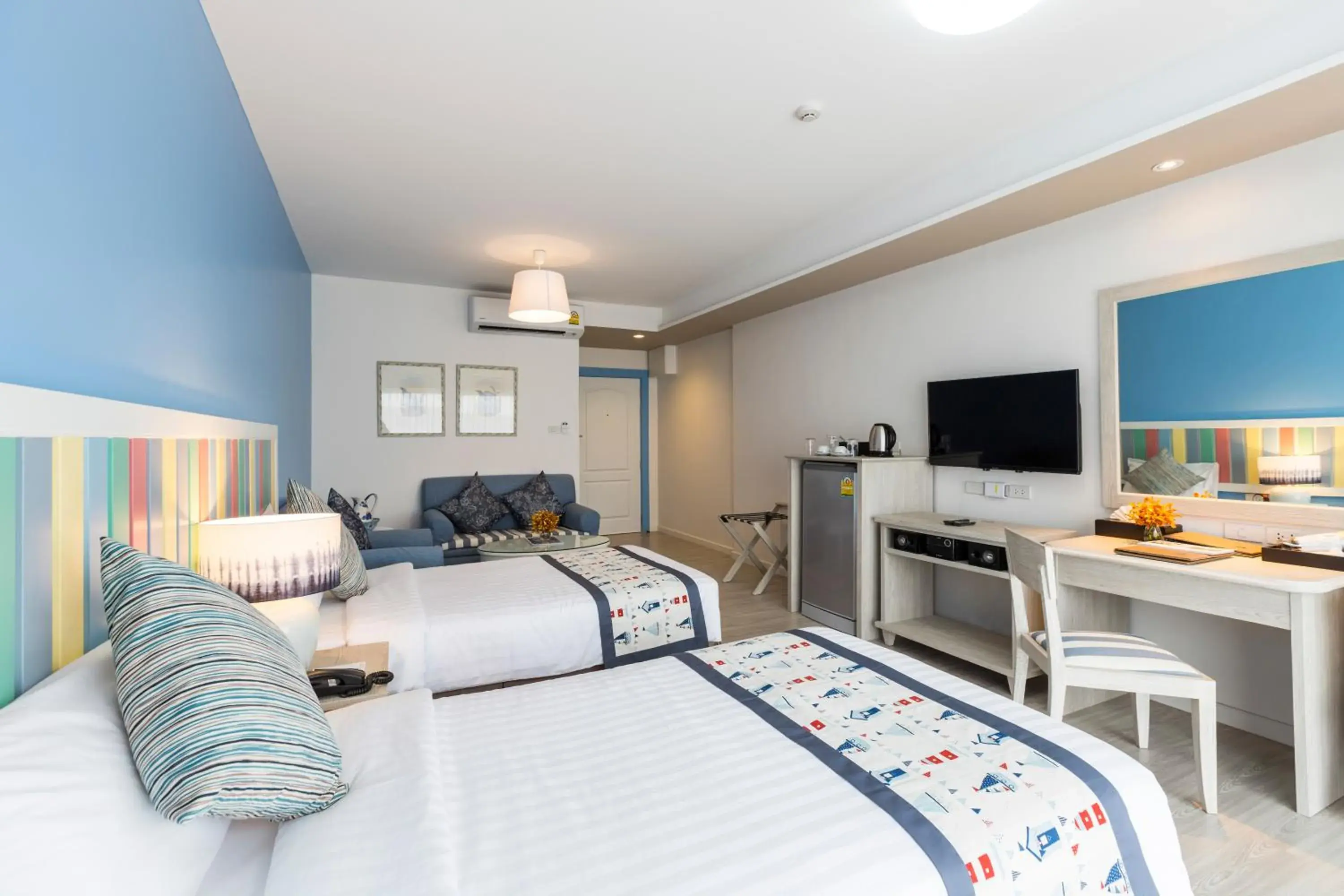 Bed in Somewhere Koh Sichang Bed in Somewhere Koh Sichang