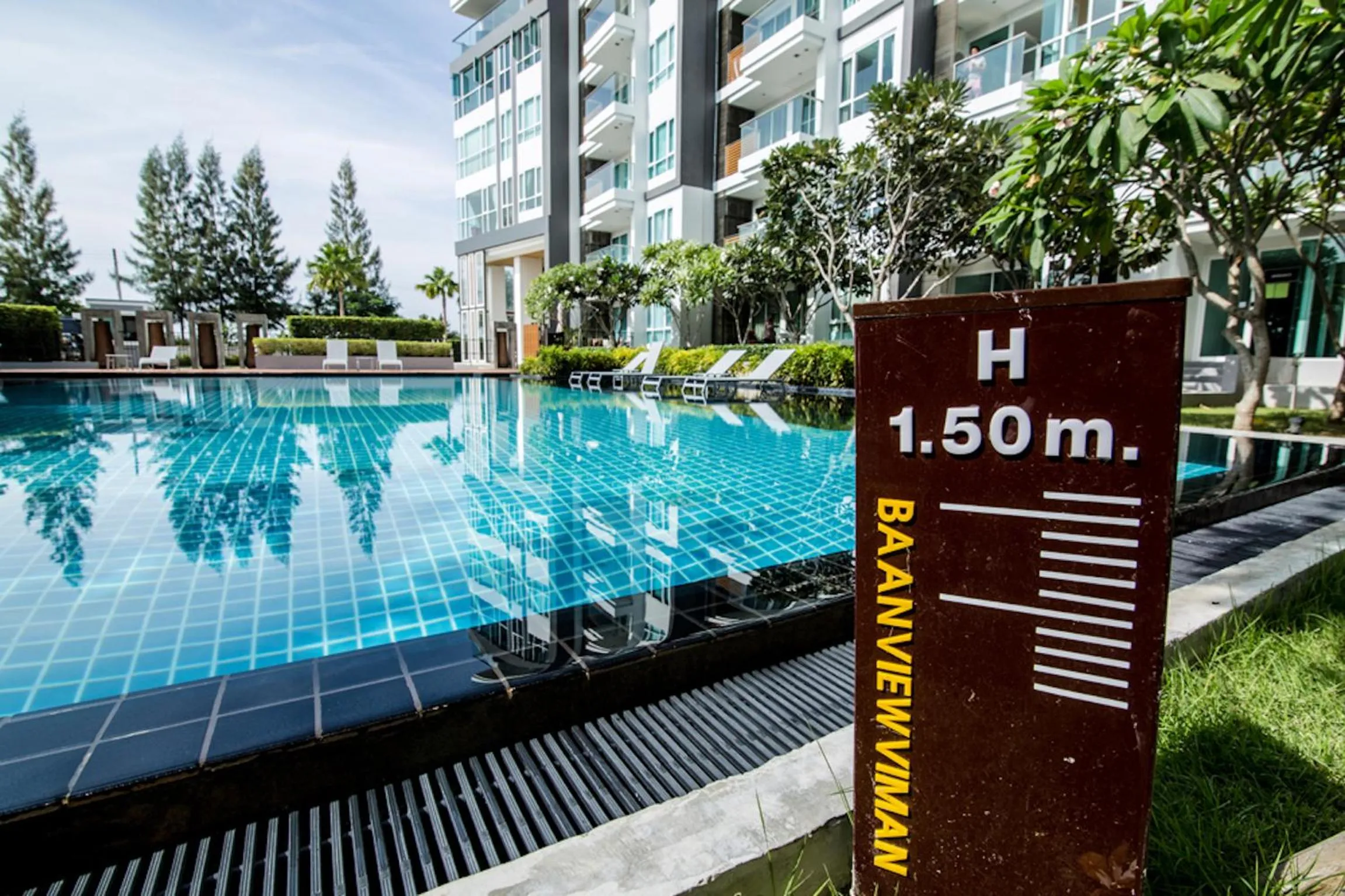 Swimming pool in First Choice Grand Suites Sha Plus Extra